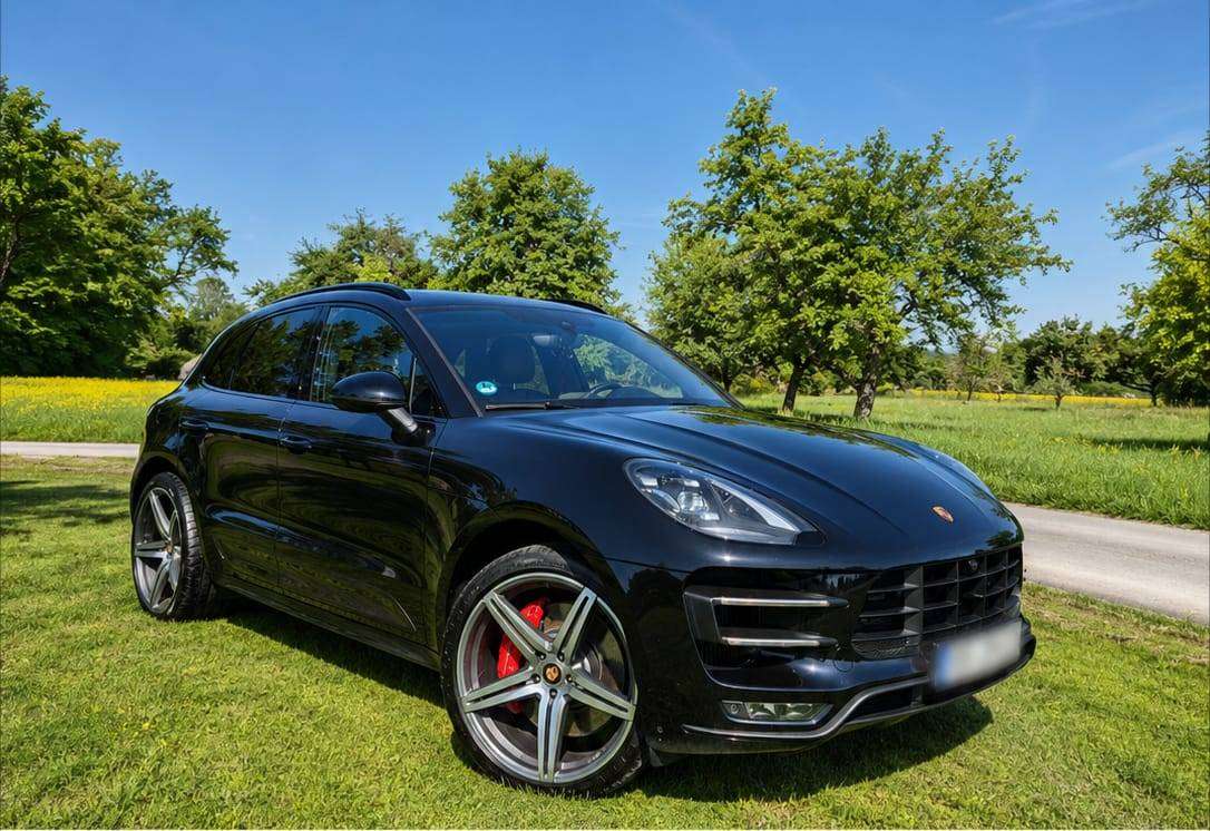 Second hand Porsche Macan 