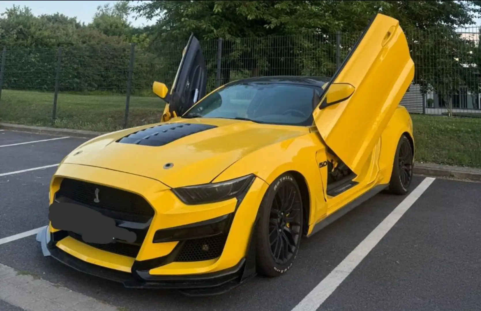 Ford Mustang Flügeltüren Jaune - 1