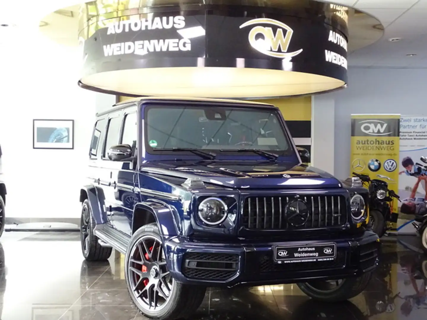 Mercedes-Benz G 63 AMG SuperiorLine Night Manuf.Burm.Carbon Blue - 1