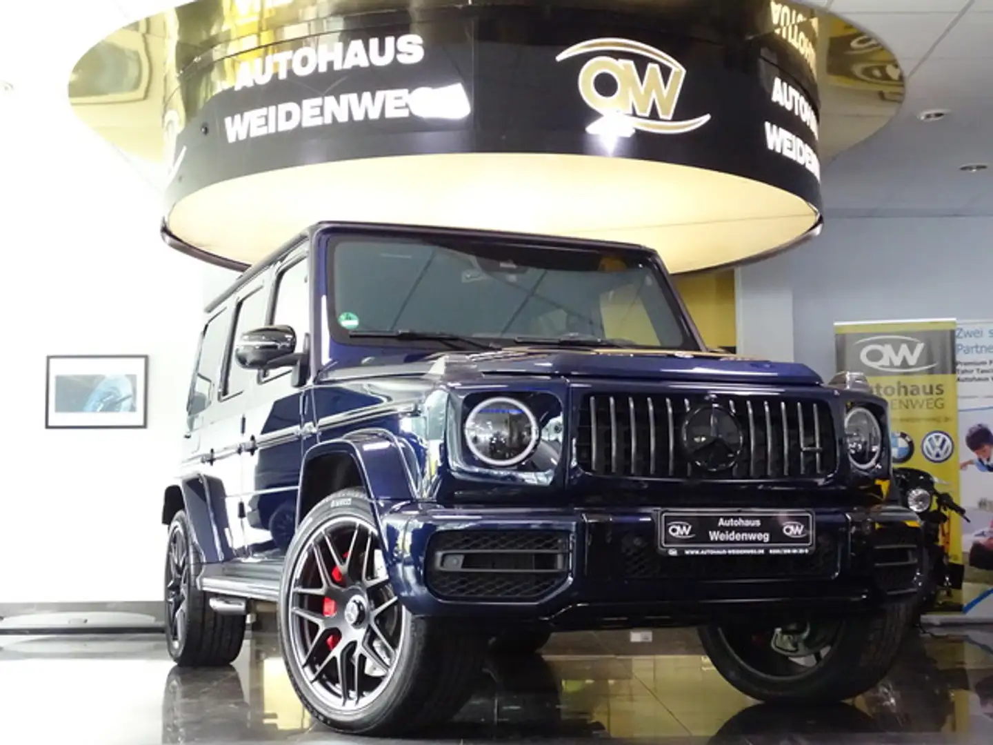Mercedes-Benz G 63 AMG SuperiorLine Night Manuf.Burm.Carbon Blue - 2
