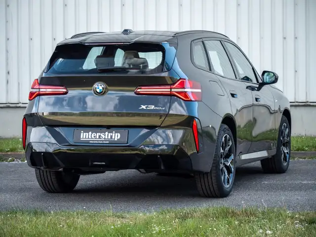BMW X3 view 6