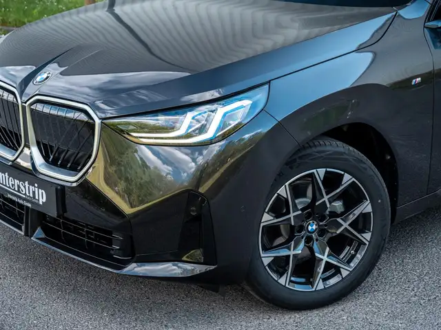 BMW X3 view 7