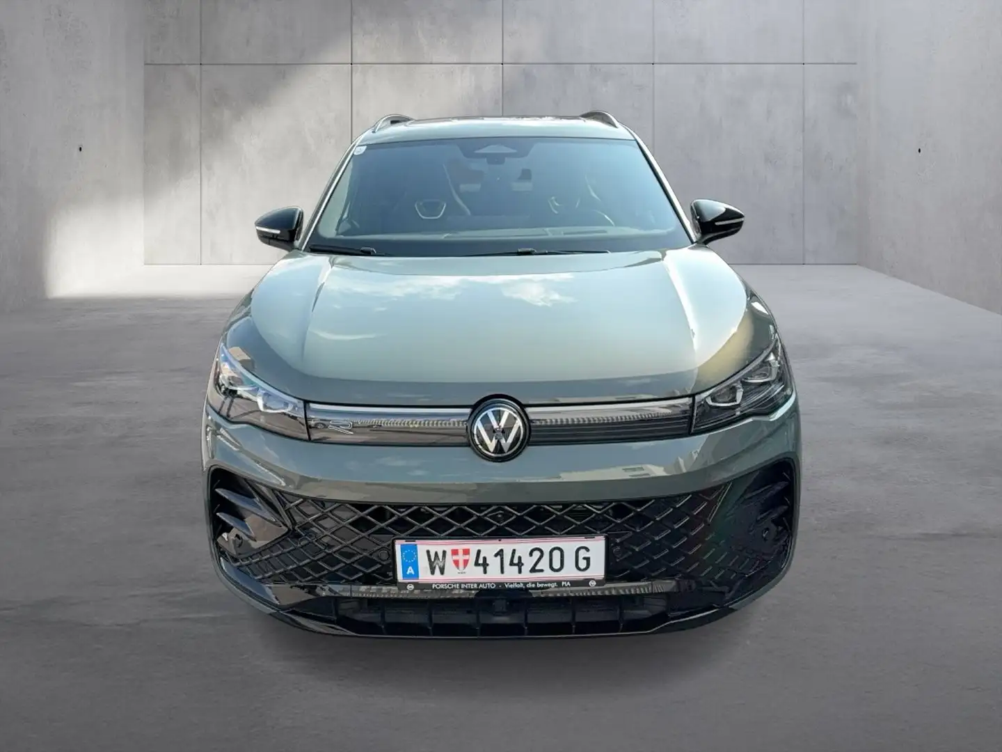 Volkswagen Tiguan Sport eHybrid DSG 150 kW Grün - 2