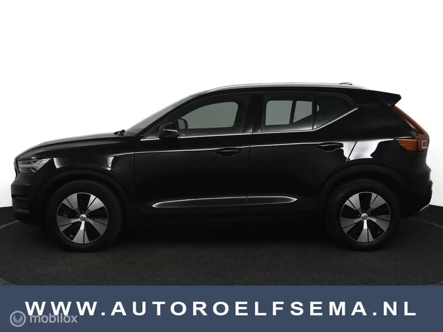 Volvo XC40 1.5 T4 Recharge Inscription Expression Zwart - 1