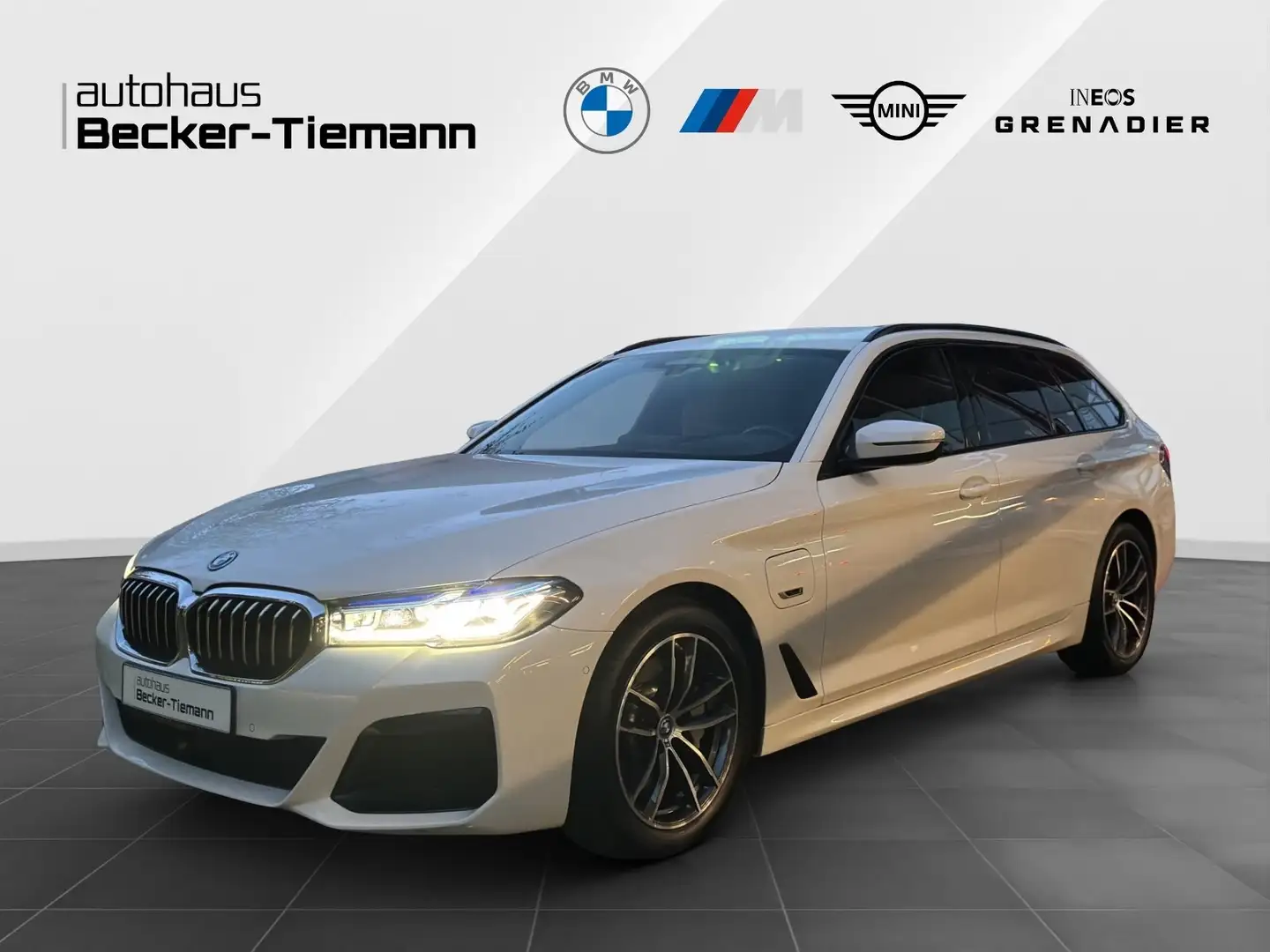 BMW 530 e Touring MSportpaket HUD | DrivingASSProf. | Lase Weiß - 1