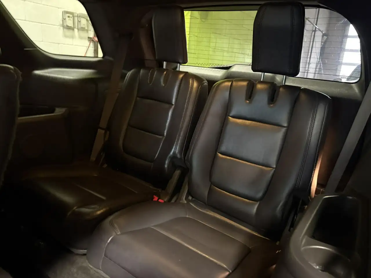Ford Explorer снимка Ford Explorer