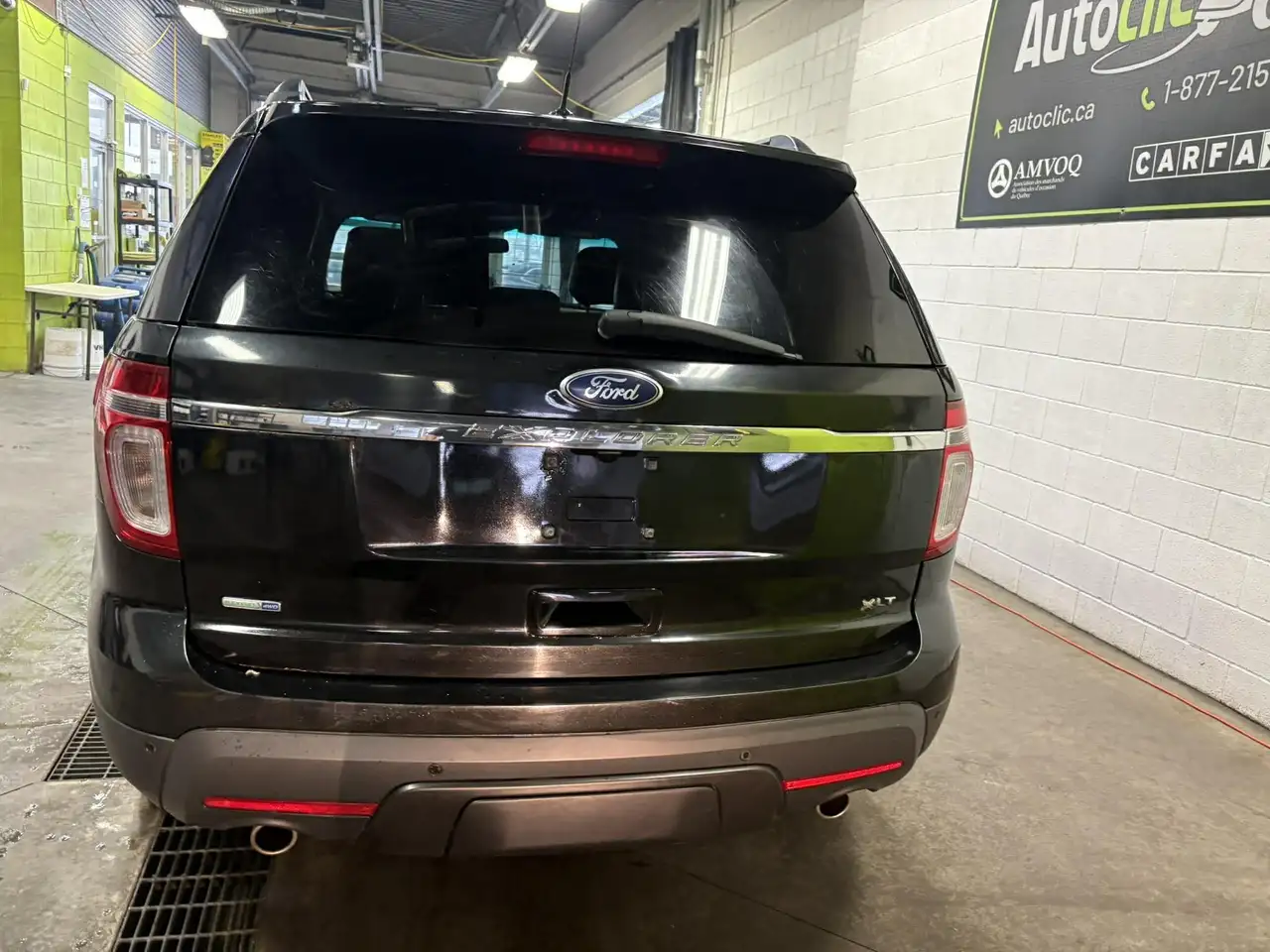 Ford Explorer снимка Ford Explorer