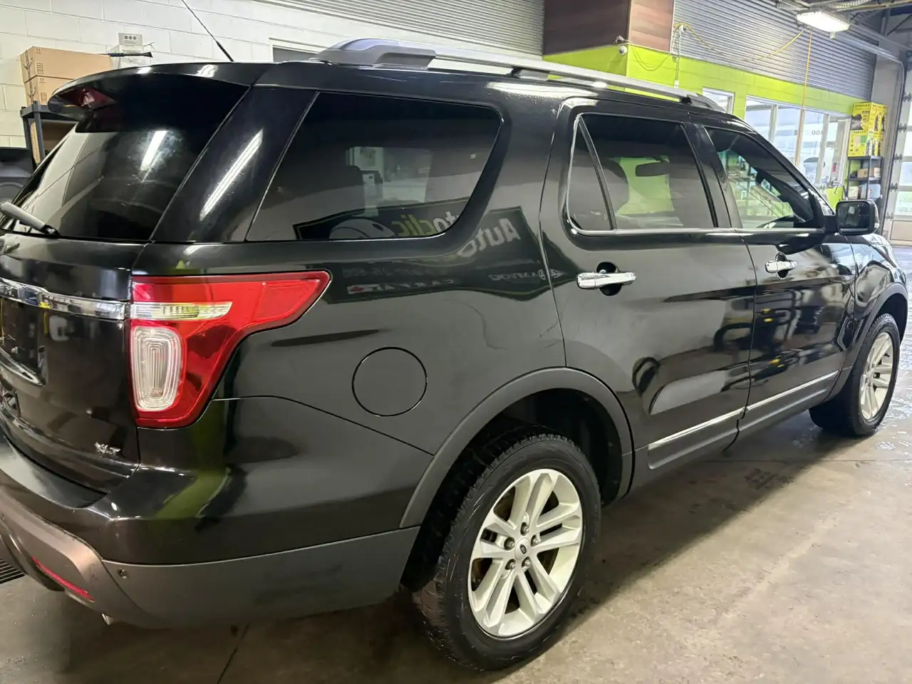 Ford Explorer снимка Ford Explorer