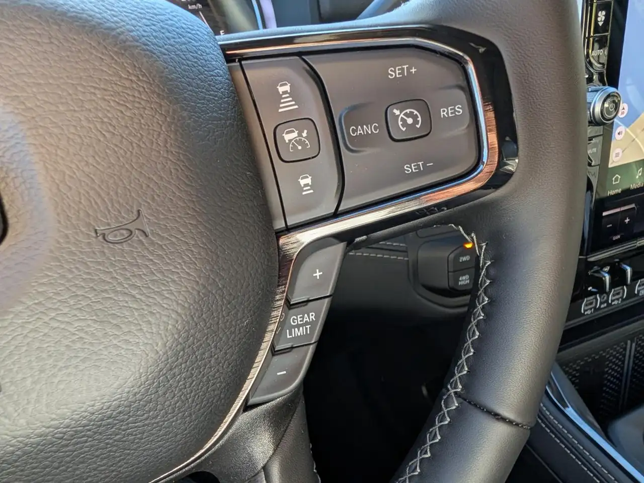 RAM 3500 снимка RAM 3500