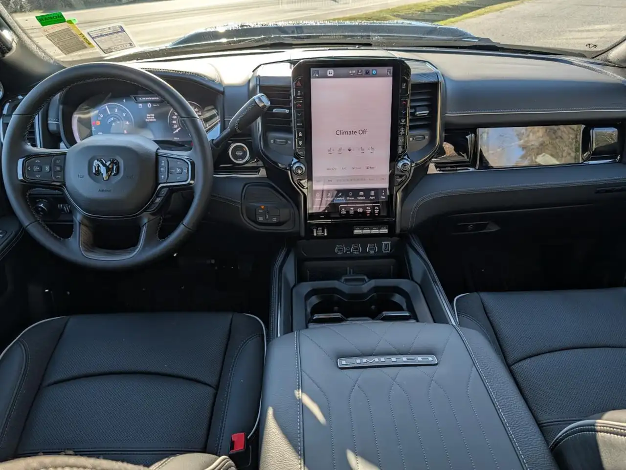 RAM 3500 снимка RAM 3500