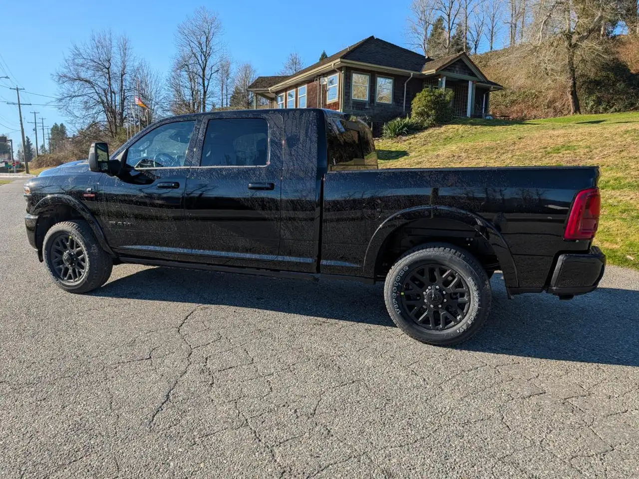 RAM 3500 снимка RAM 3500
