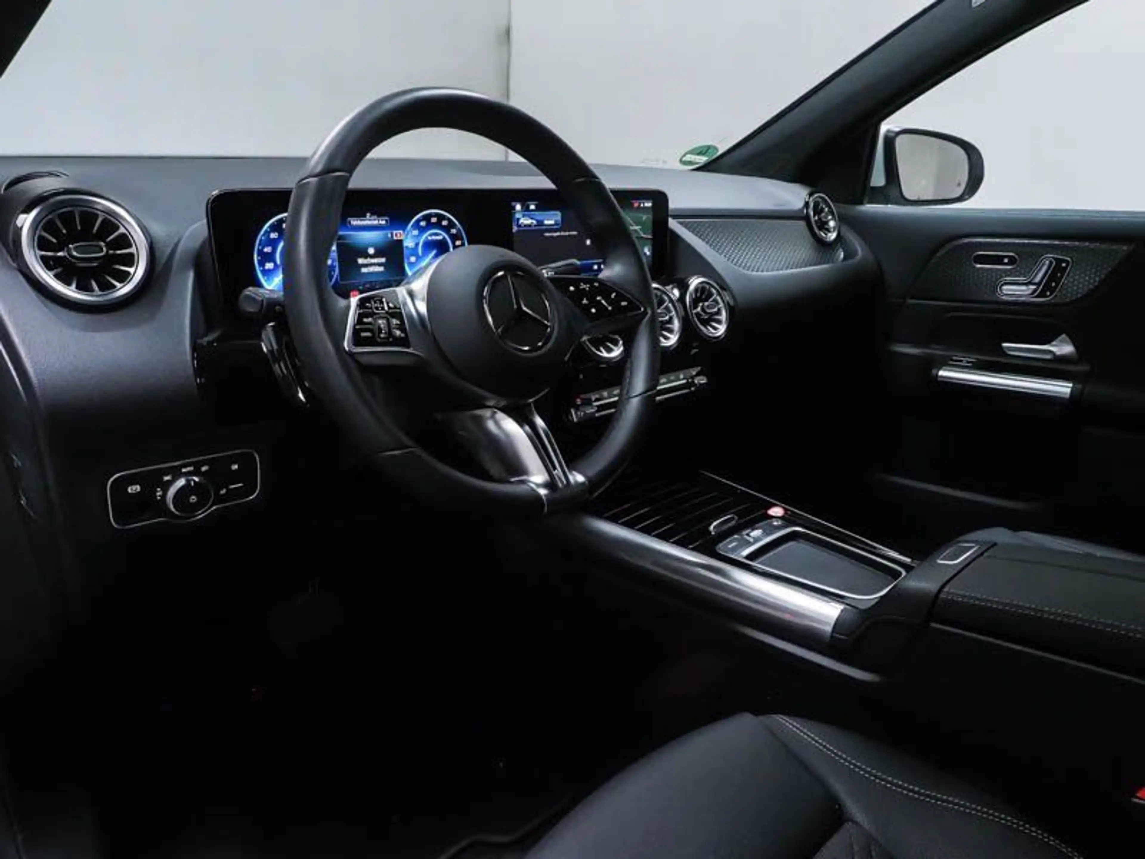 Mercedes-Benz EQA 250+ PROG-ADVANCE MEMORY FAP WDGS WINTER VZA — photo 6