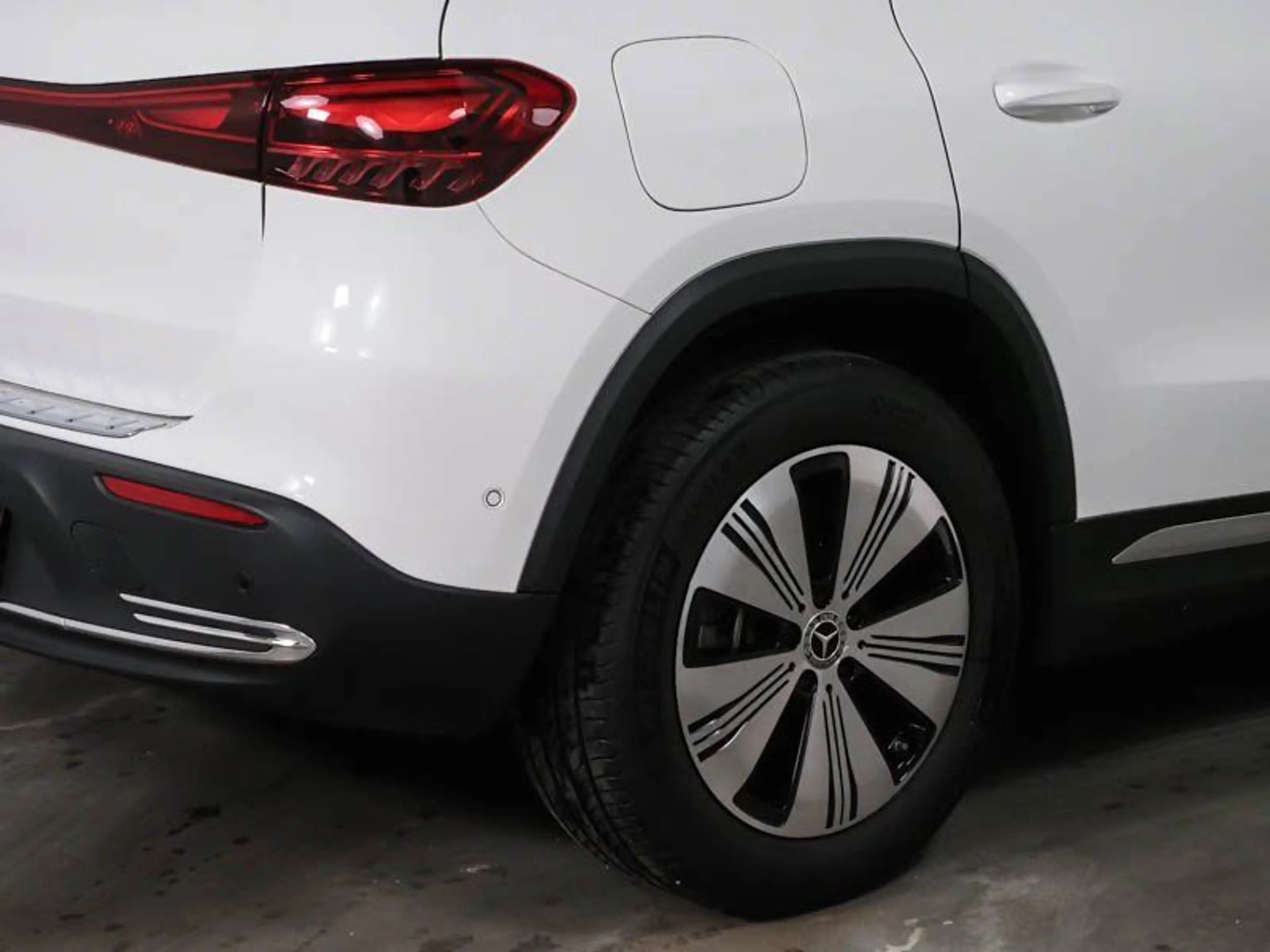 Mercedes-Benz EQA 250+ PROG-ADVANCE MEMORY FAP WDGS WINTER VZA — photo 4