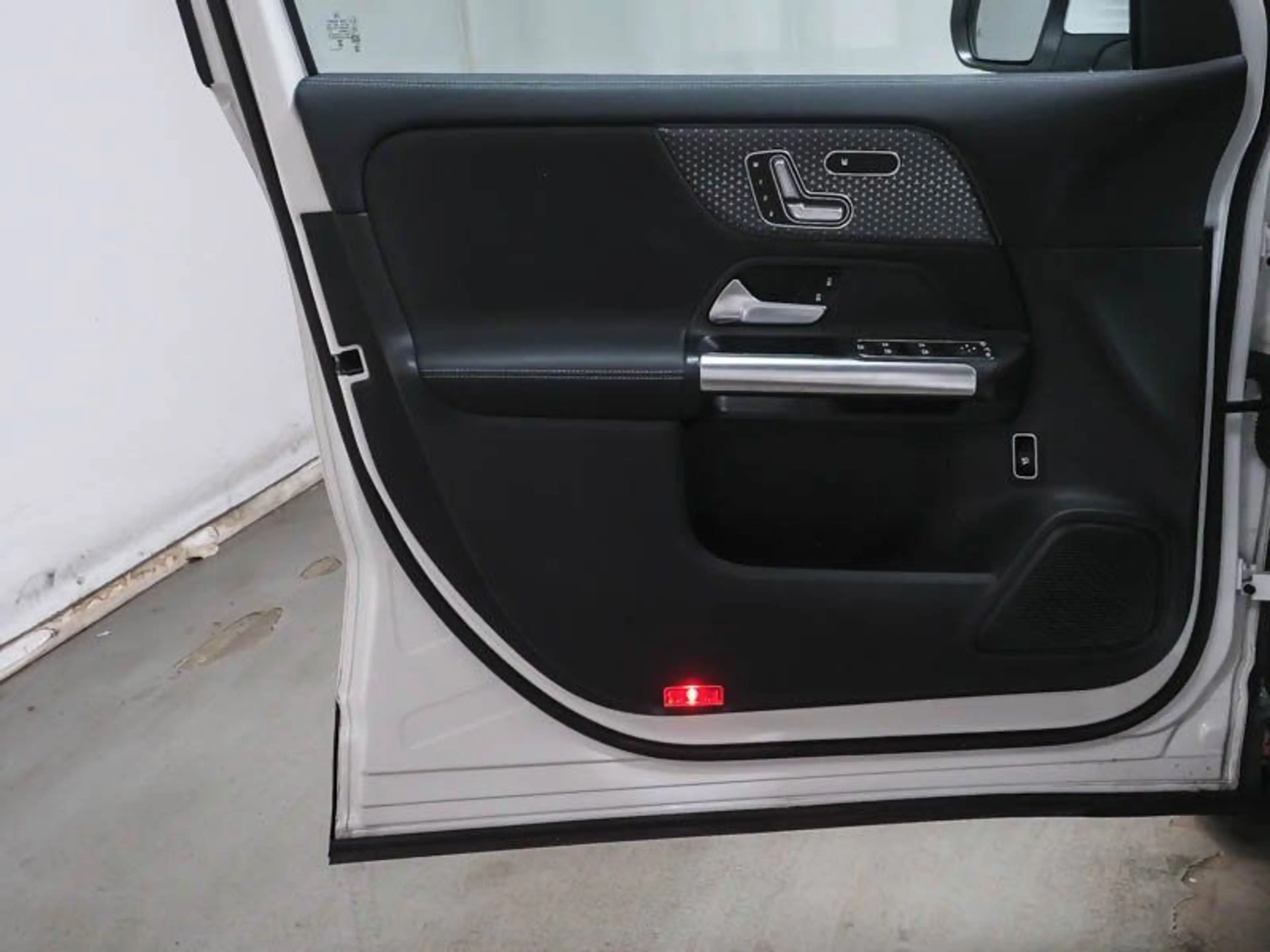 Mercedes-Benz EQA 250+ PROG-ADVANCE MEMORY FAP WDGS WINTER VZA — photo 10