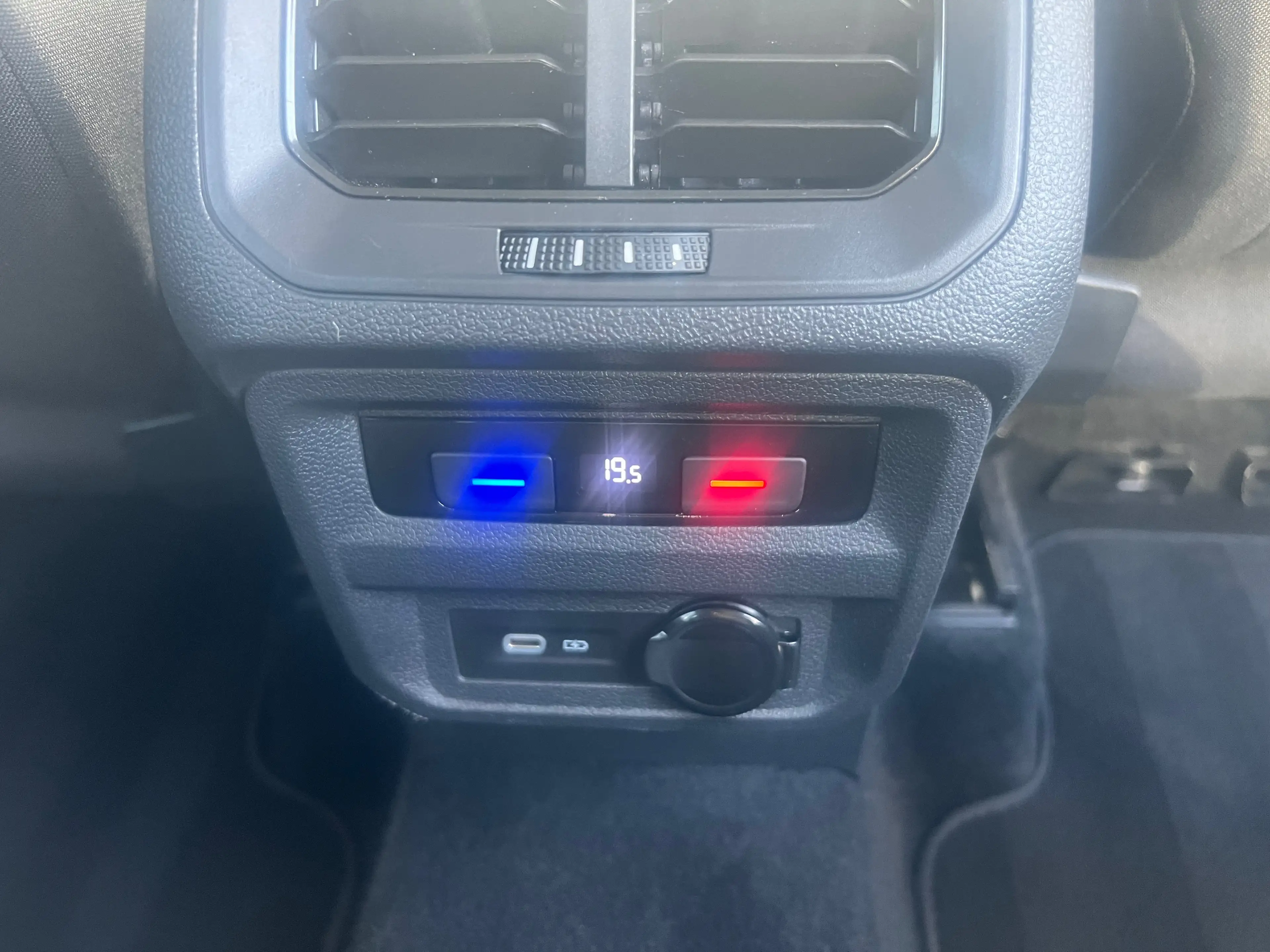 Volkswagen Tiguan Allspace 1.5 TSI Highline OPF DSG AUTOMATIQUE CRÉDIT 100% GARANTIE 12 MOIS COMME NEUF — photo 16