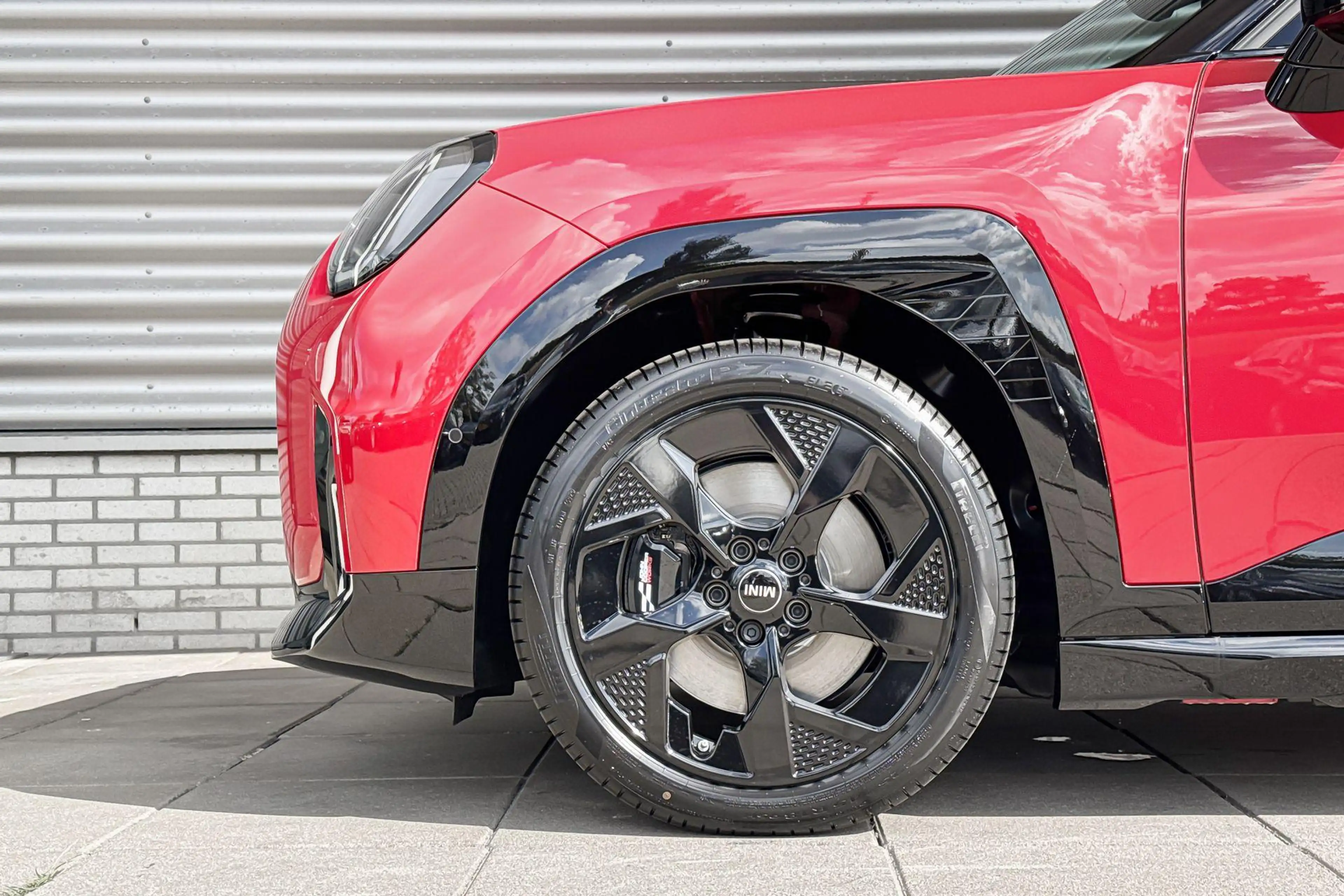 MINI Aceman SE John Cooper Works M 54.2 kWh | 18 Inch John Coo — photo 3