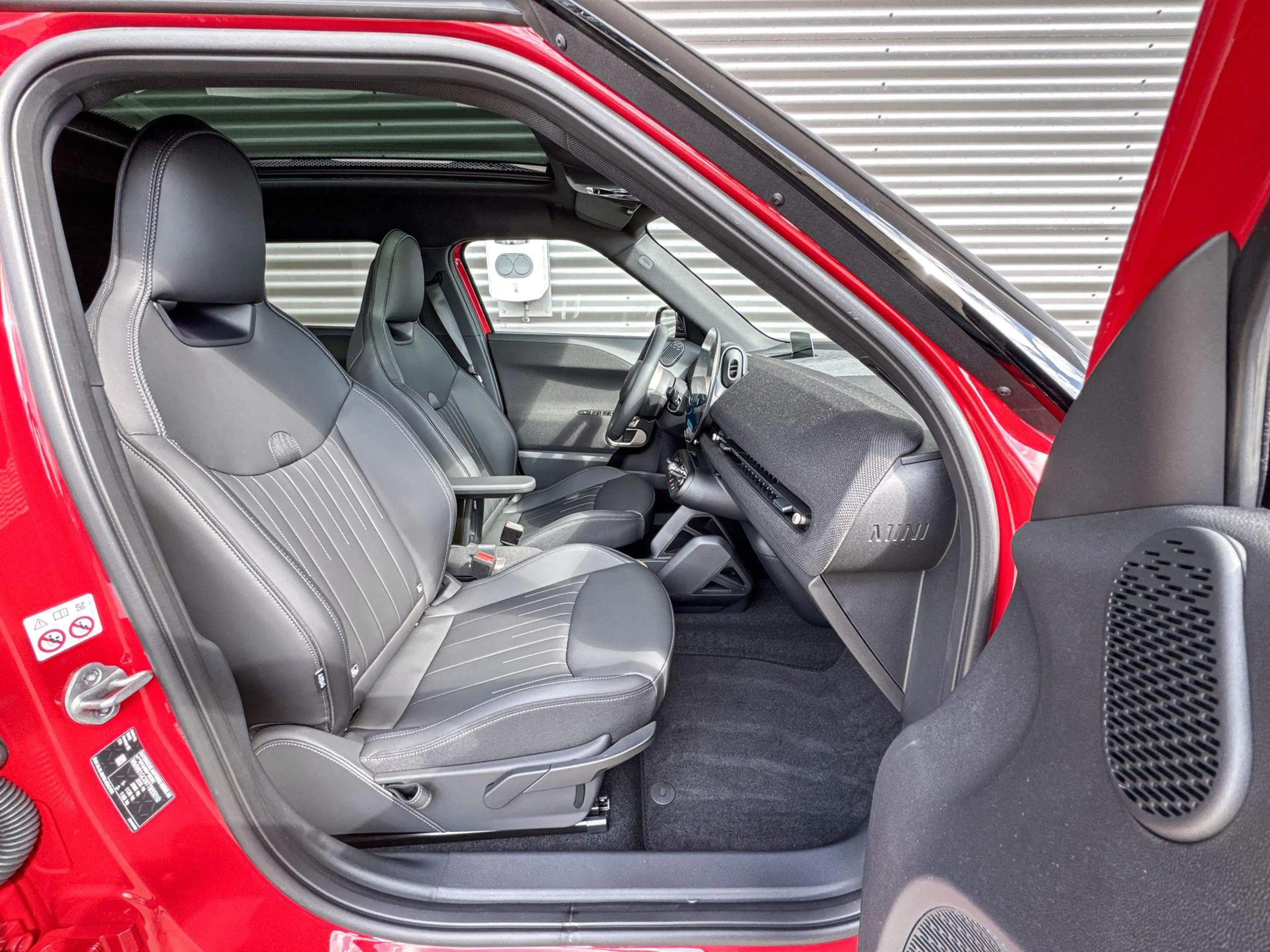 MINI Aceman SE John Cooper Works M 54.2 kWh | 18 Inch John Coo — photo 6