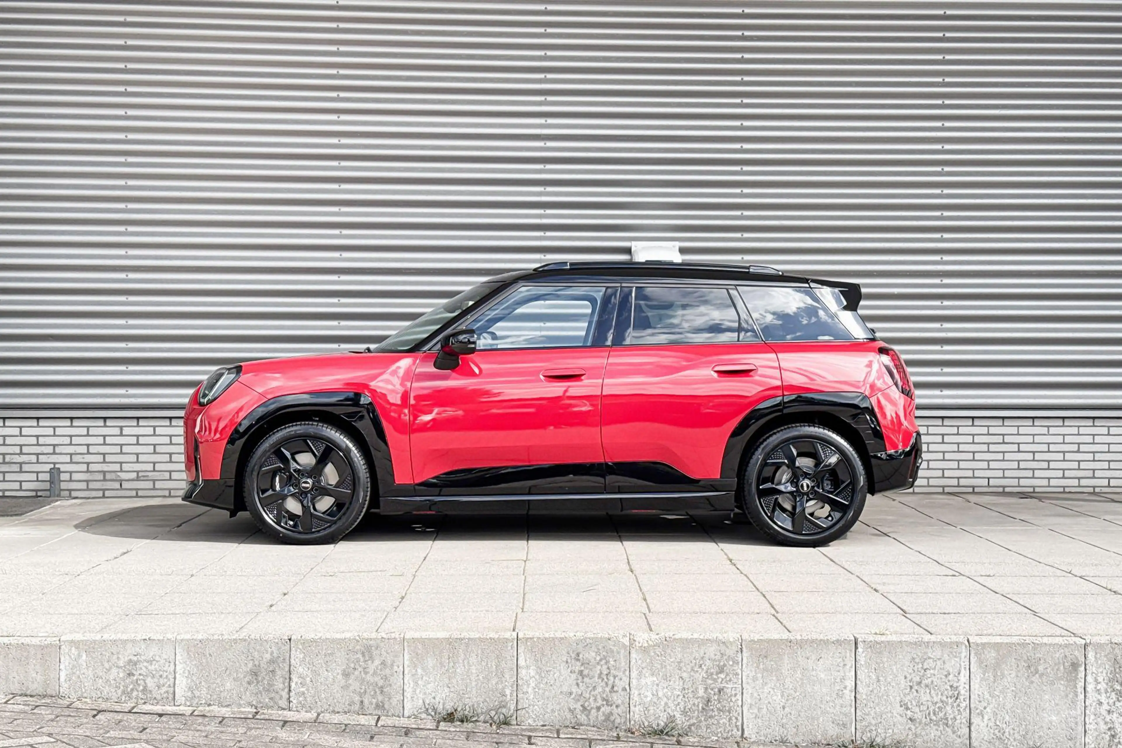 MINI Aceman SE John Cooper Works M 54.2 kWh | 18 Inch John Coo — photo 2