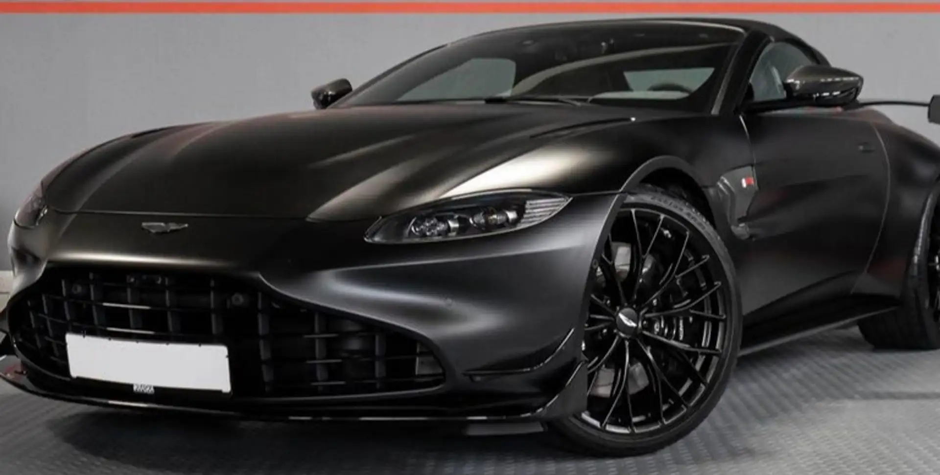 Aston Martin Vantage Roadster Fekete - 2