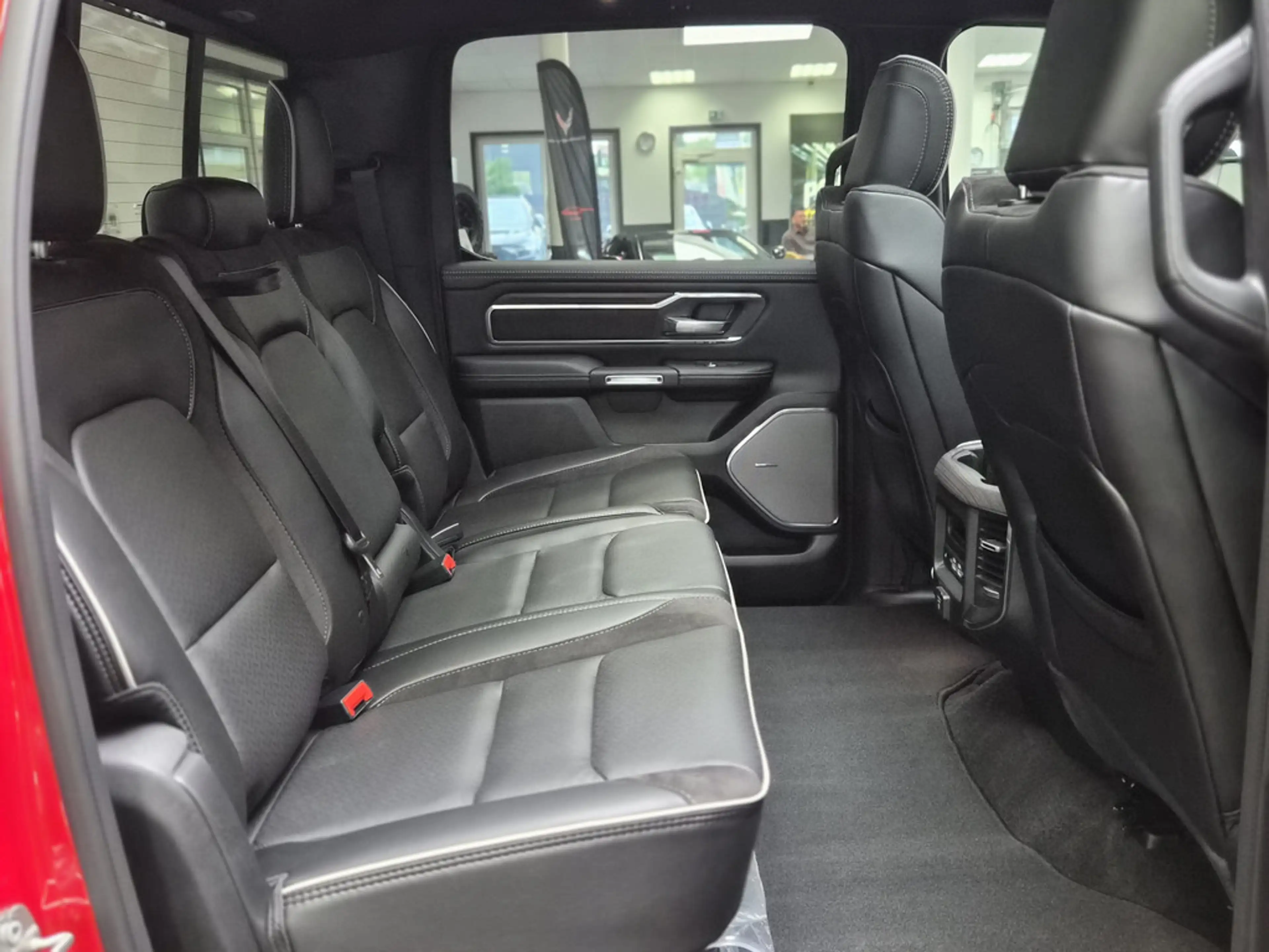 Dodge RAM 1500 Laramie Night AK Coustoms Umbau PANO — photo 14