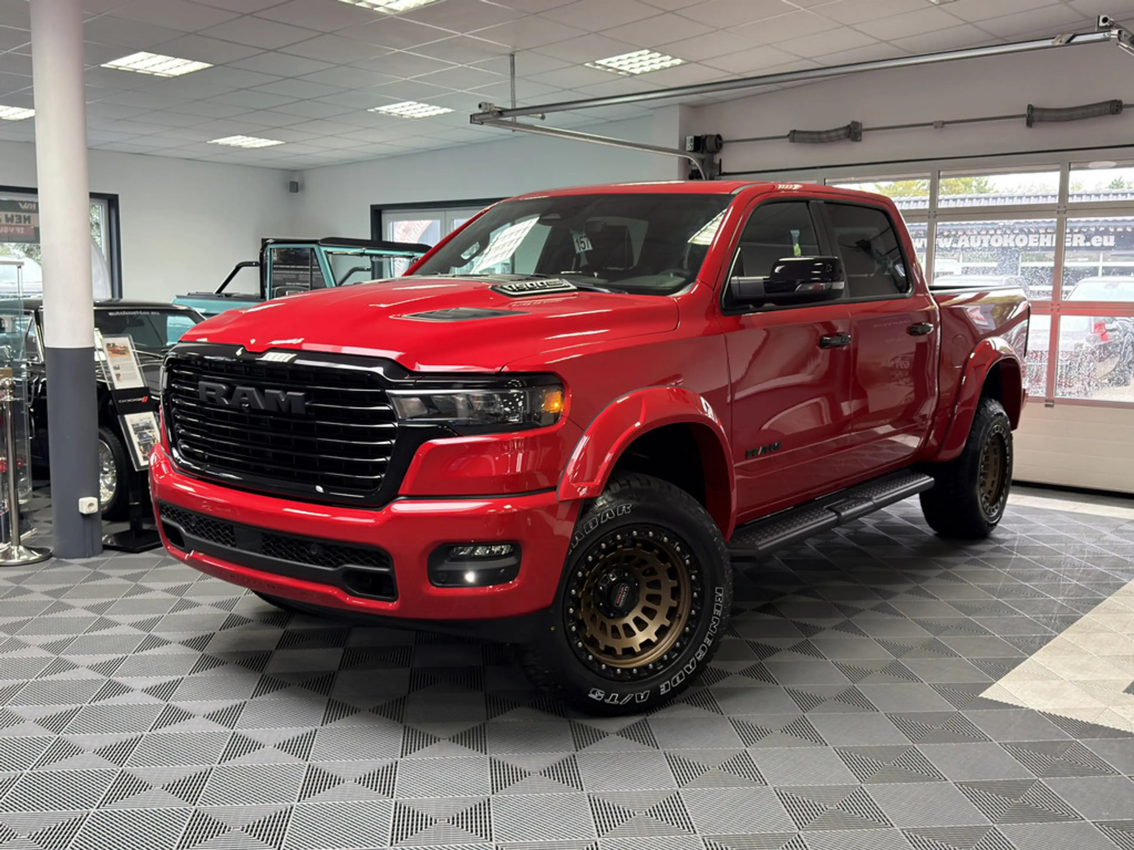 Dodge RAM 1500 Laramie Night AK Coustoms Umbau PANO — photo 5