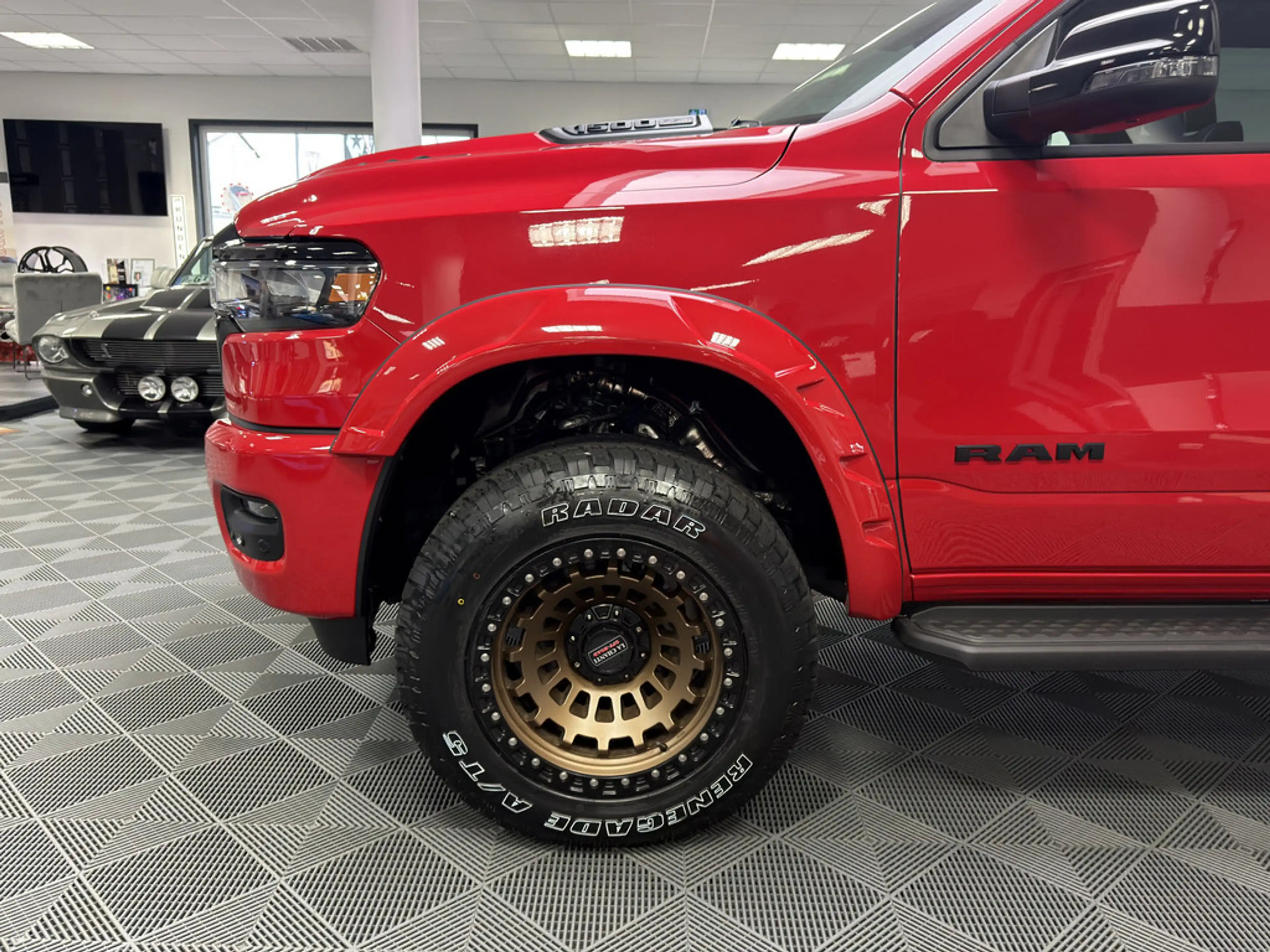 Dodge RAM 1500 Laramie Night AK Coustoms Umbau PANO — photo 9