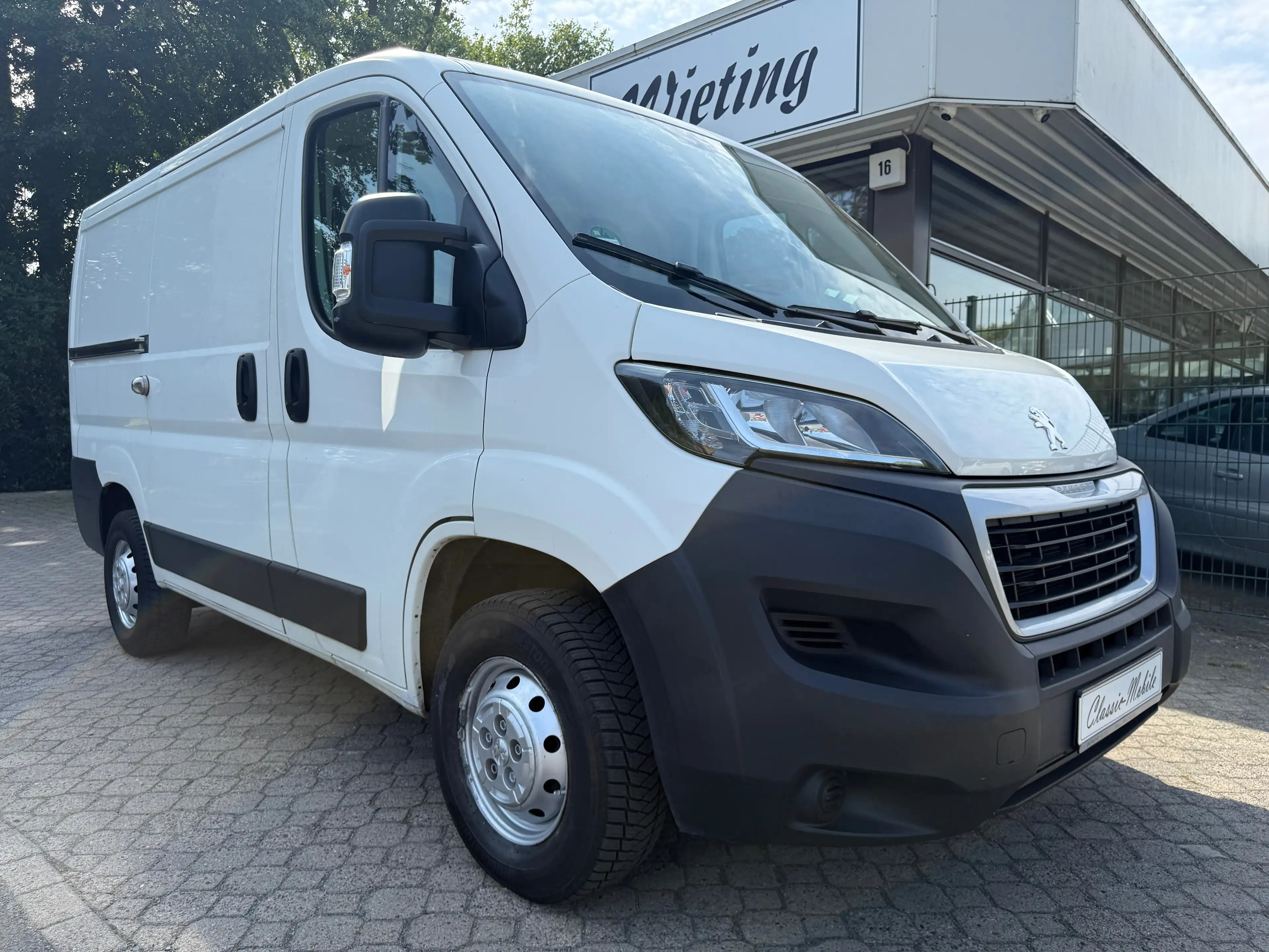 Peugeot Boxer Kasten 330 L1H1 Pro Avantage Edition *nur 116 TKM*1.Hand*Klima*AHK*PDC* — photo 3