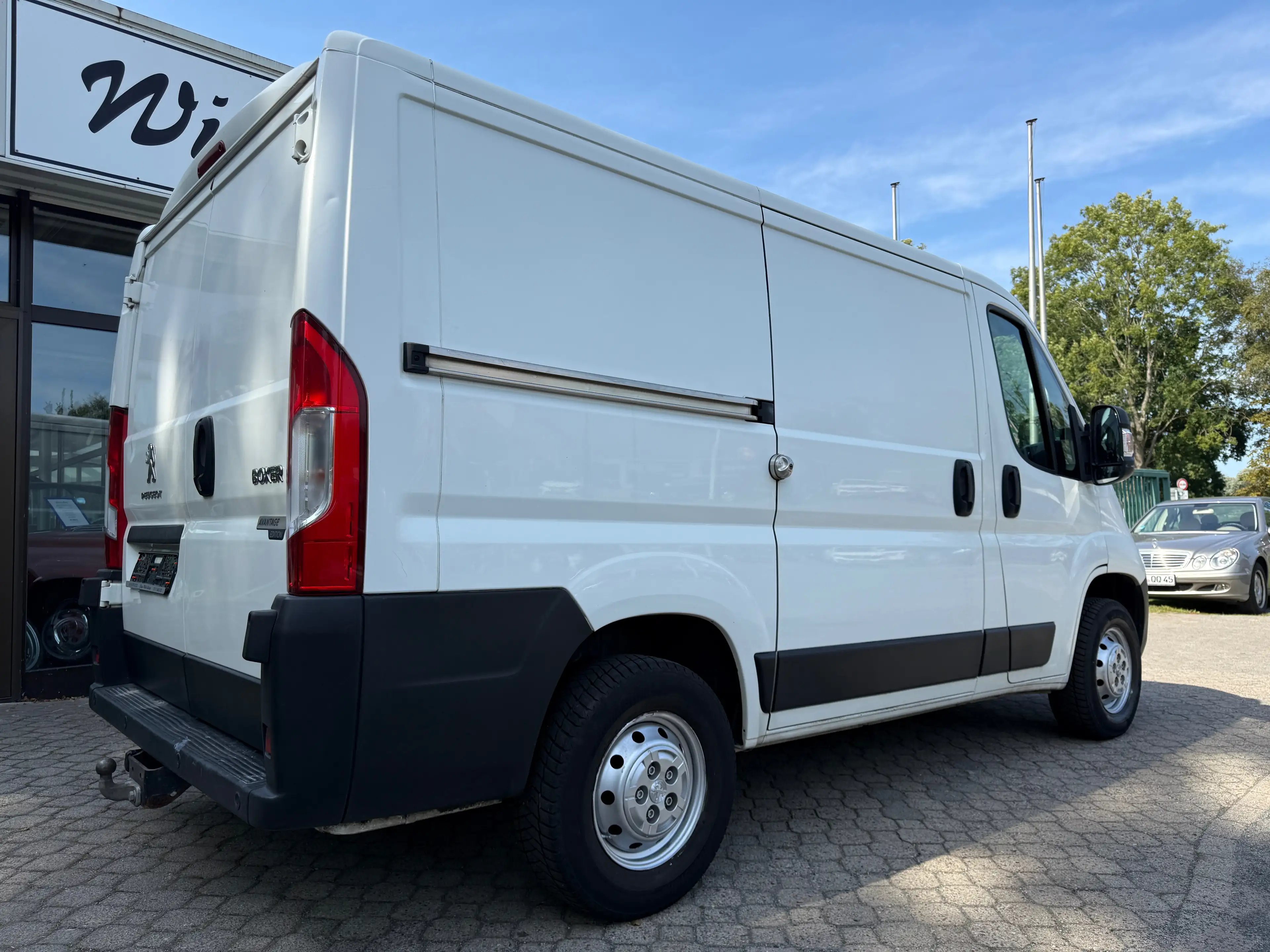 Peugeot Boxer Kasten 330 L1H1 Pro Avantage Edition *nur 116 TKM*1.Hand*Klima*AHK*PDC* — photo 7