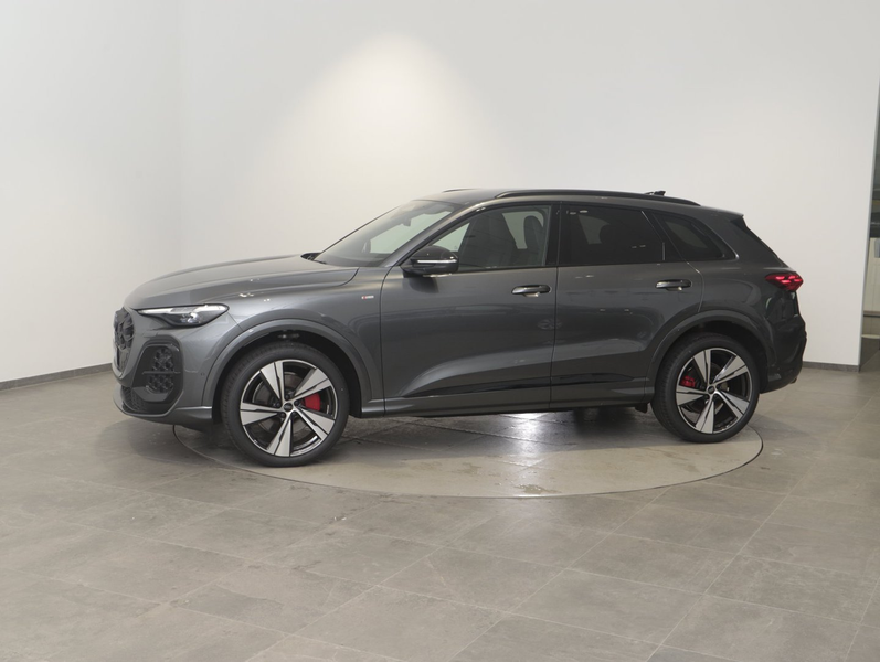 Audi Q5 SUV TDI quattro 150 kW — photo 3