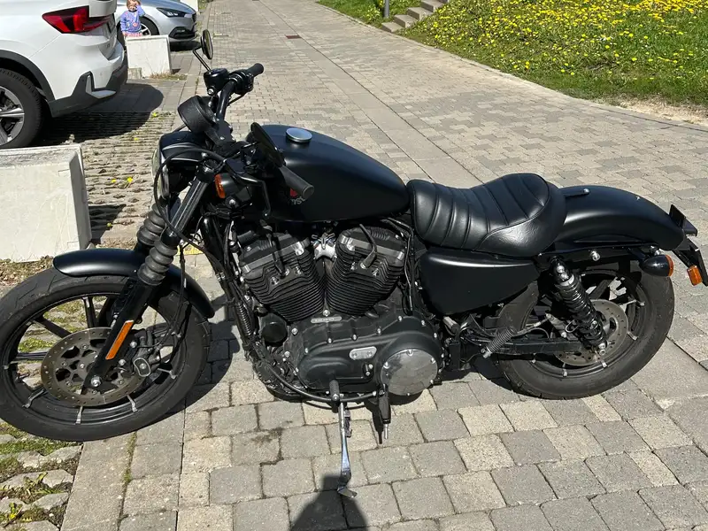 Harley-Davidson Iron 883