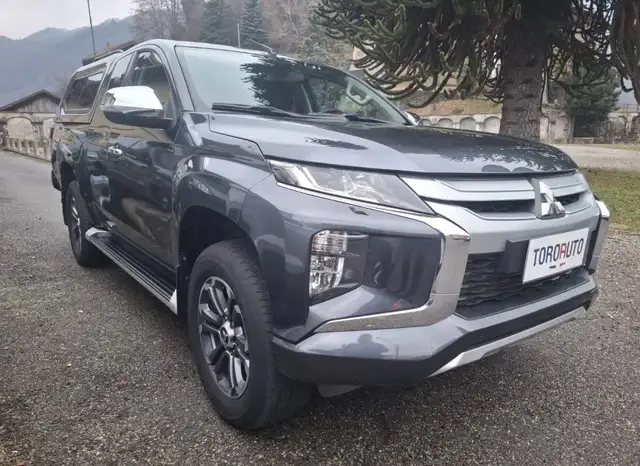 Mitsubishi L200