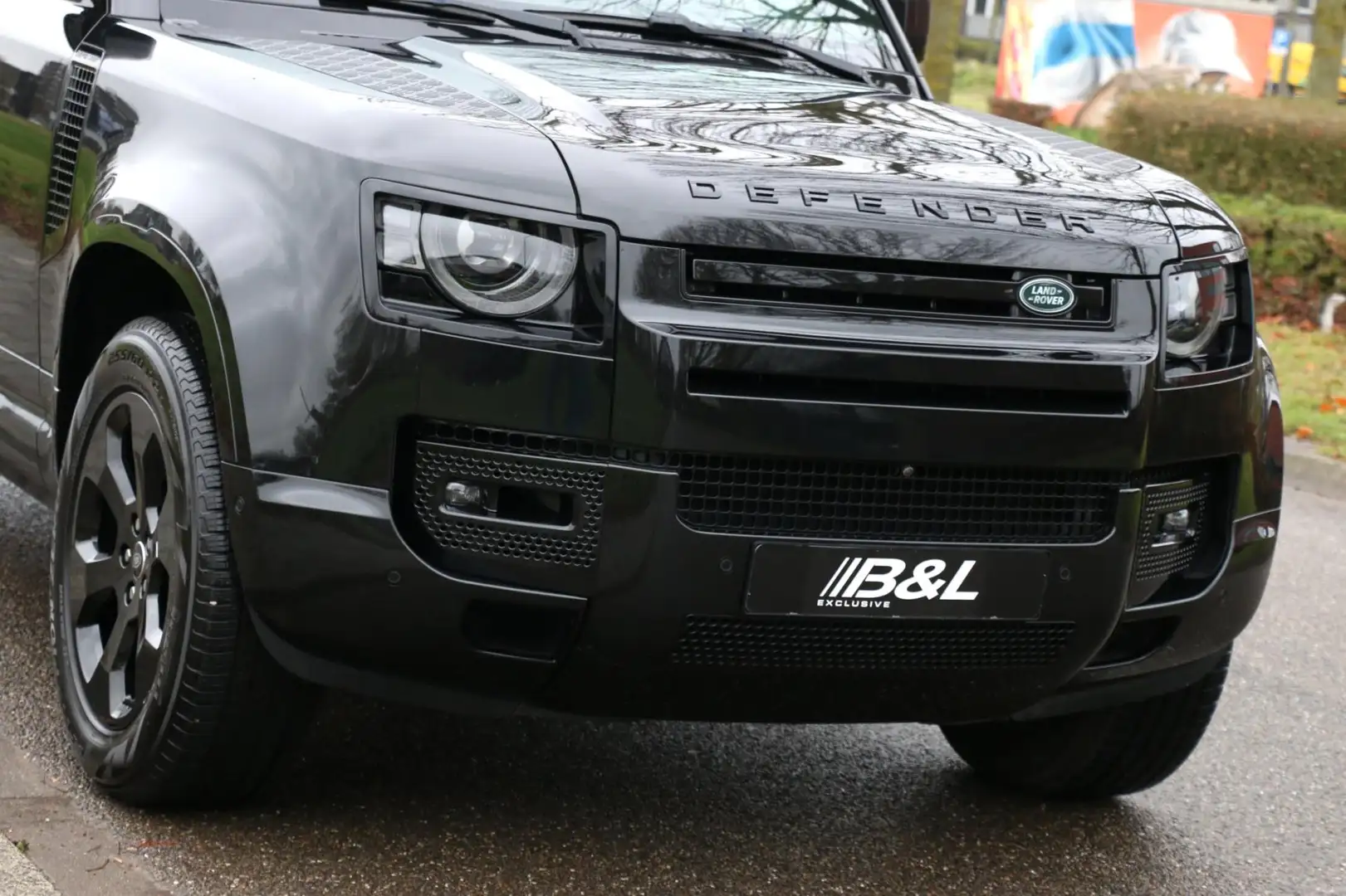 Land Rover Defender 110 2.0 P400e PHEV Hybride 110 HSE Aut Blackout Ed Schwarz - 2