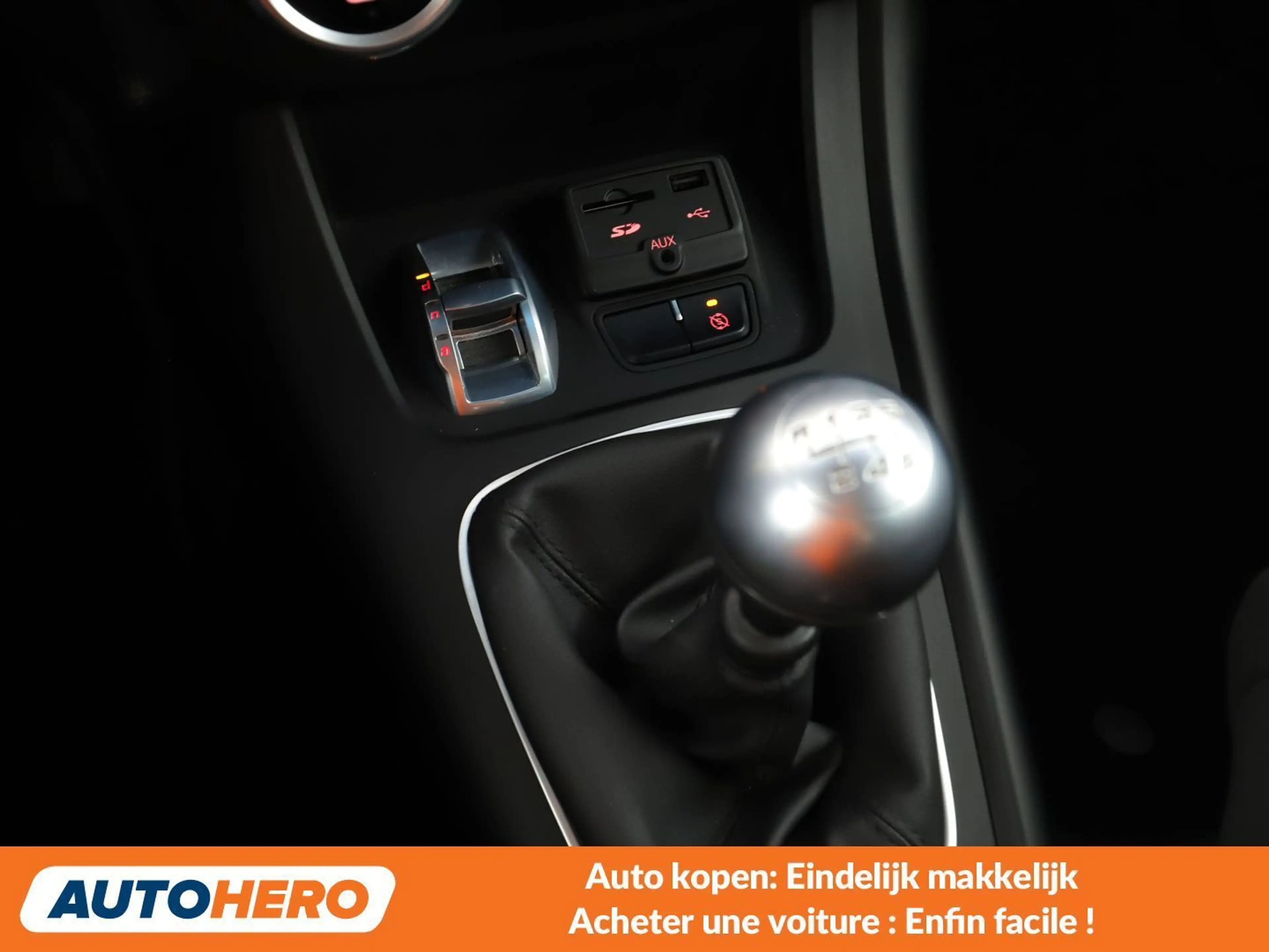 Alfa Romeo Giulietta 1.4 Turbo Super — photo 11