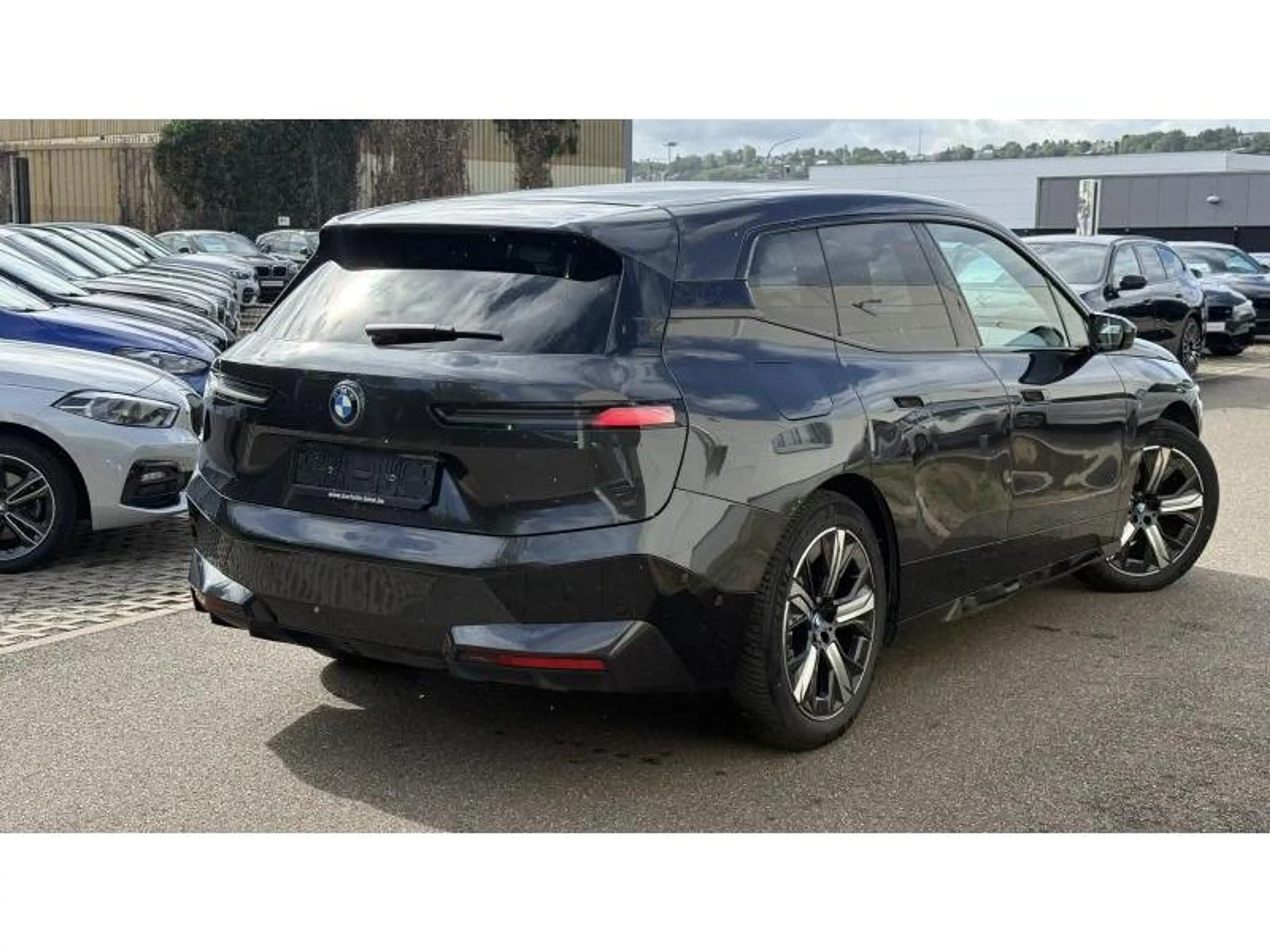 BMW iX xDrive 40 Kit M Sport Attache Remorque Toit Panora — photo 5