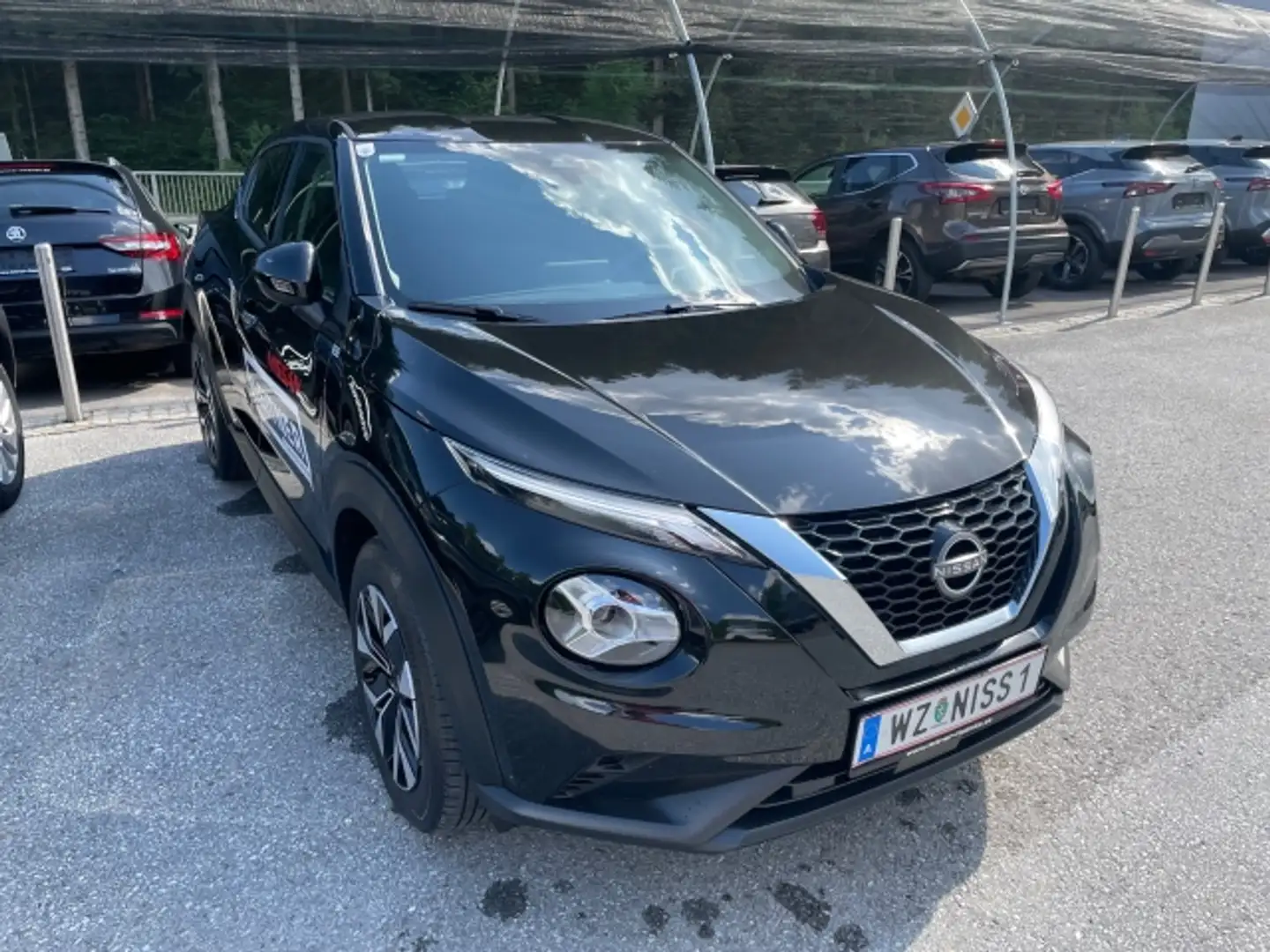 Nissan Juke 1,0 Acenta 7DCT Schwarz - 2