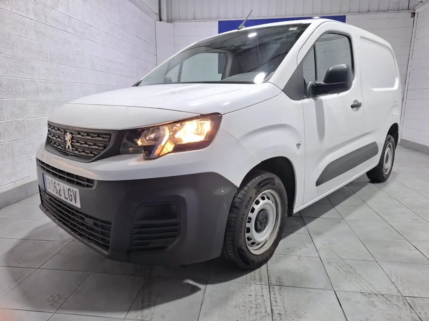 Peugeot Partner 1.5BlueHDI S&S Pro Standard 600kg 100 Blanco - 1