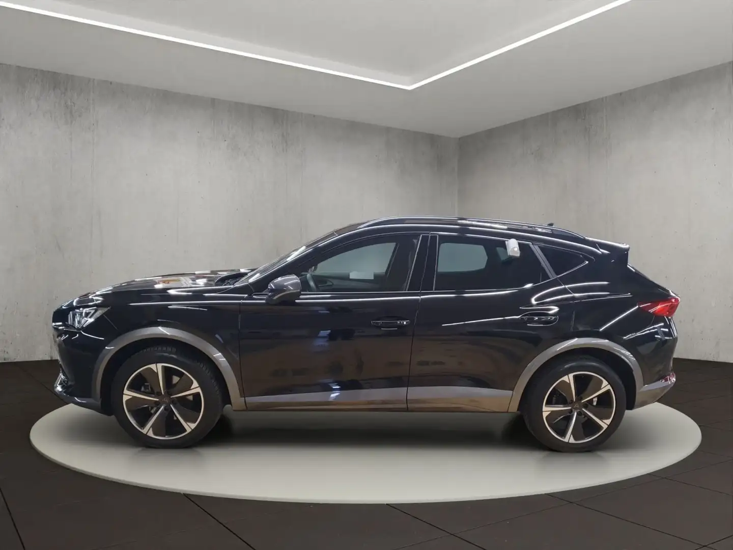 CUPRA Formentor 1.5 TSI OPF Schwarz - 2