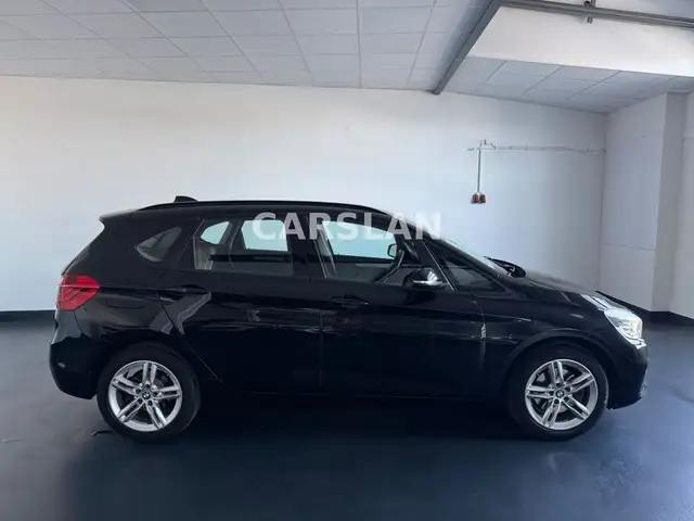BMW 2 Series view 8