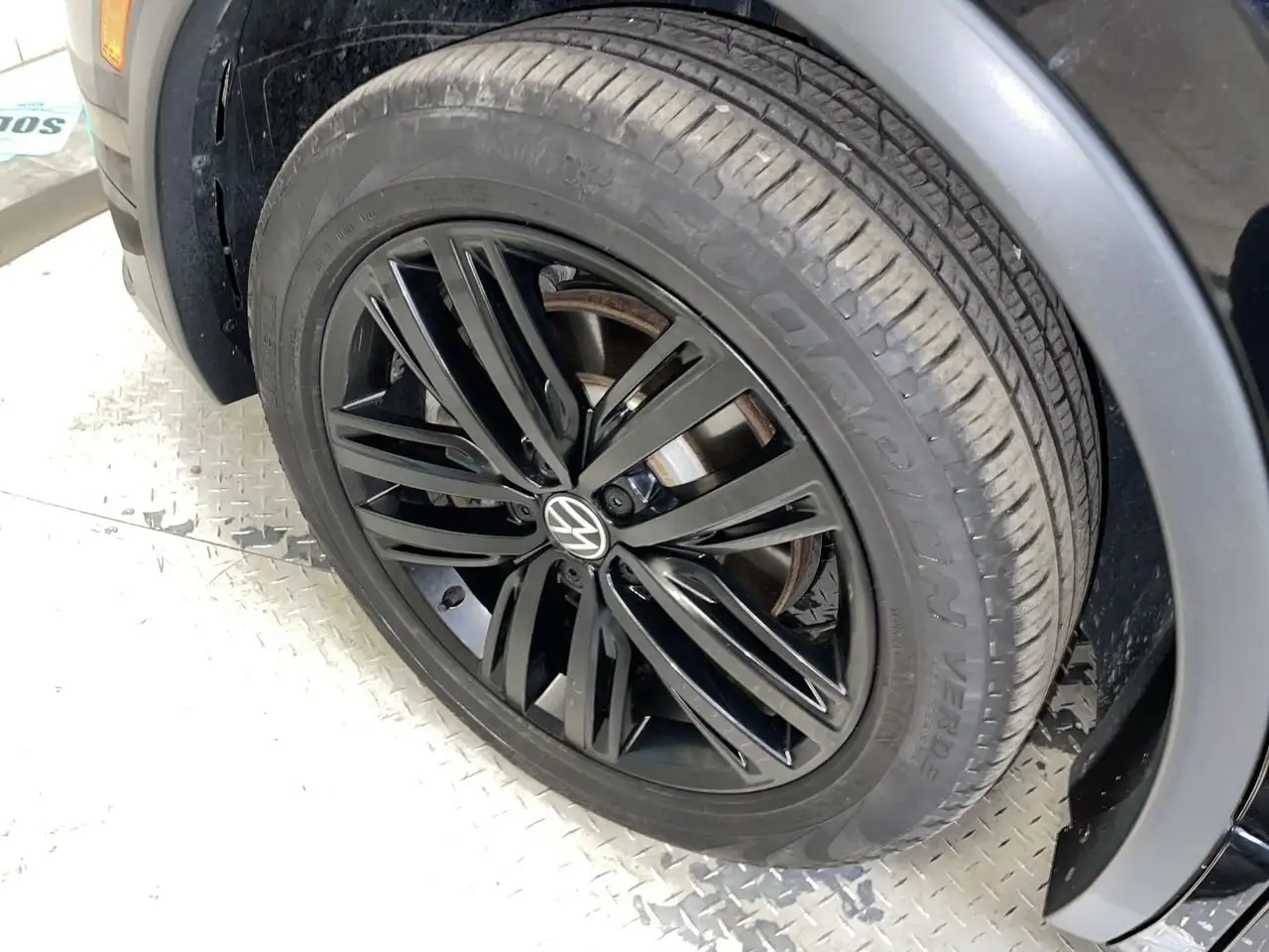 Volkswagen Tiguan снимка Volkswagen Tiguan