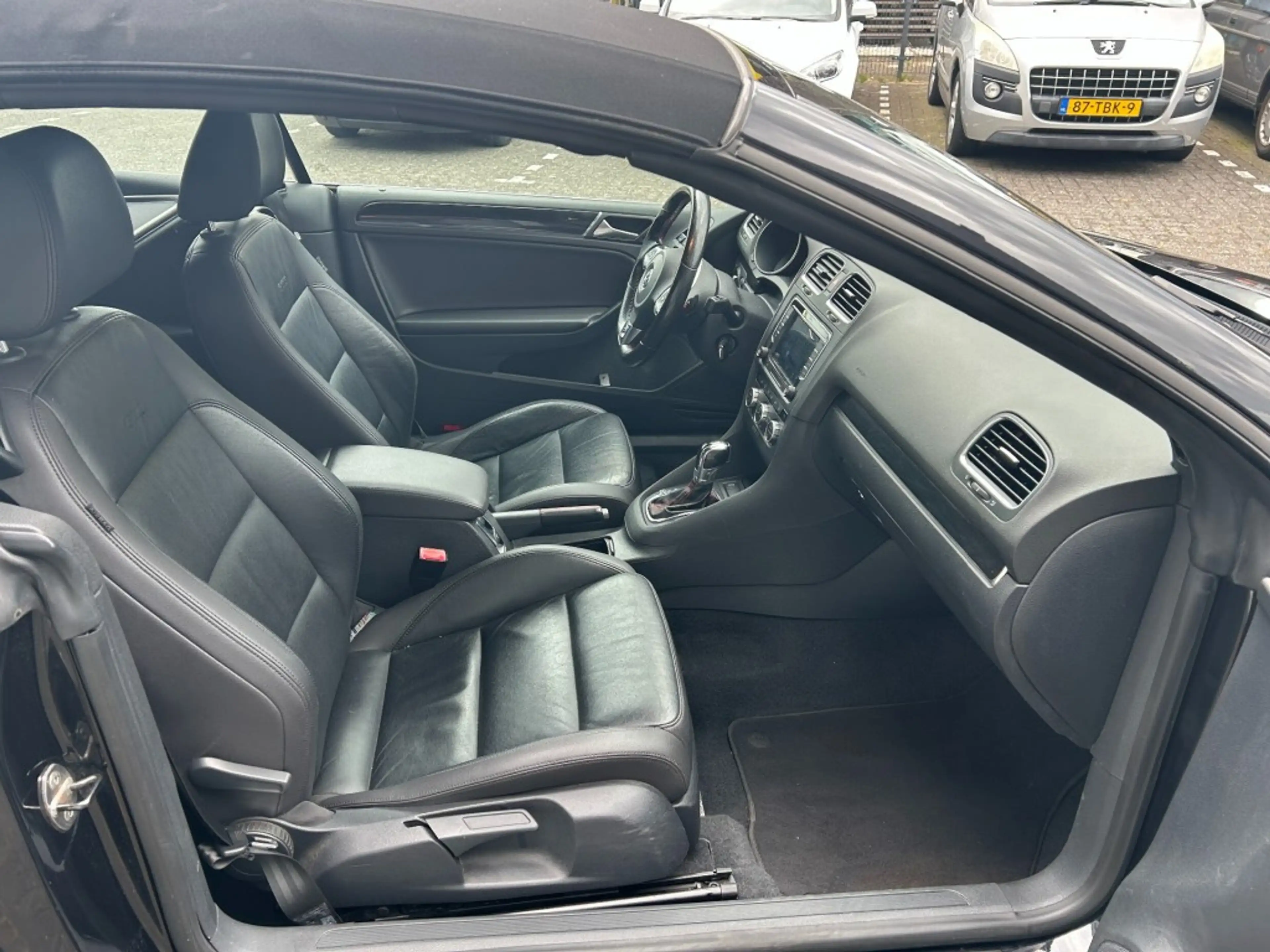 Volkswagen Golf Cabriolet 2.0 TSI - GTI EDITION DSG — photo 11