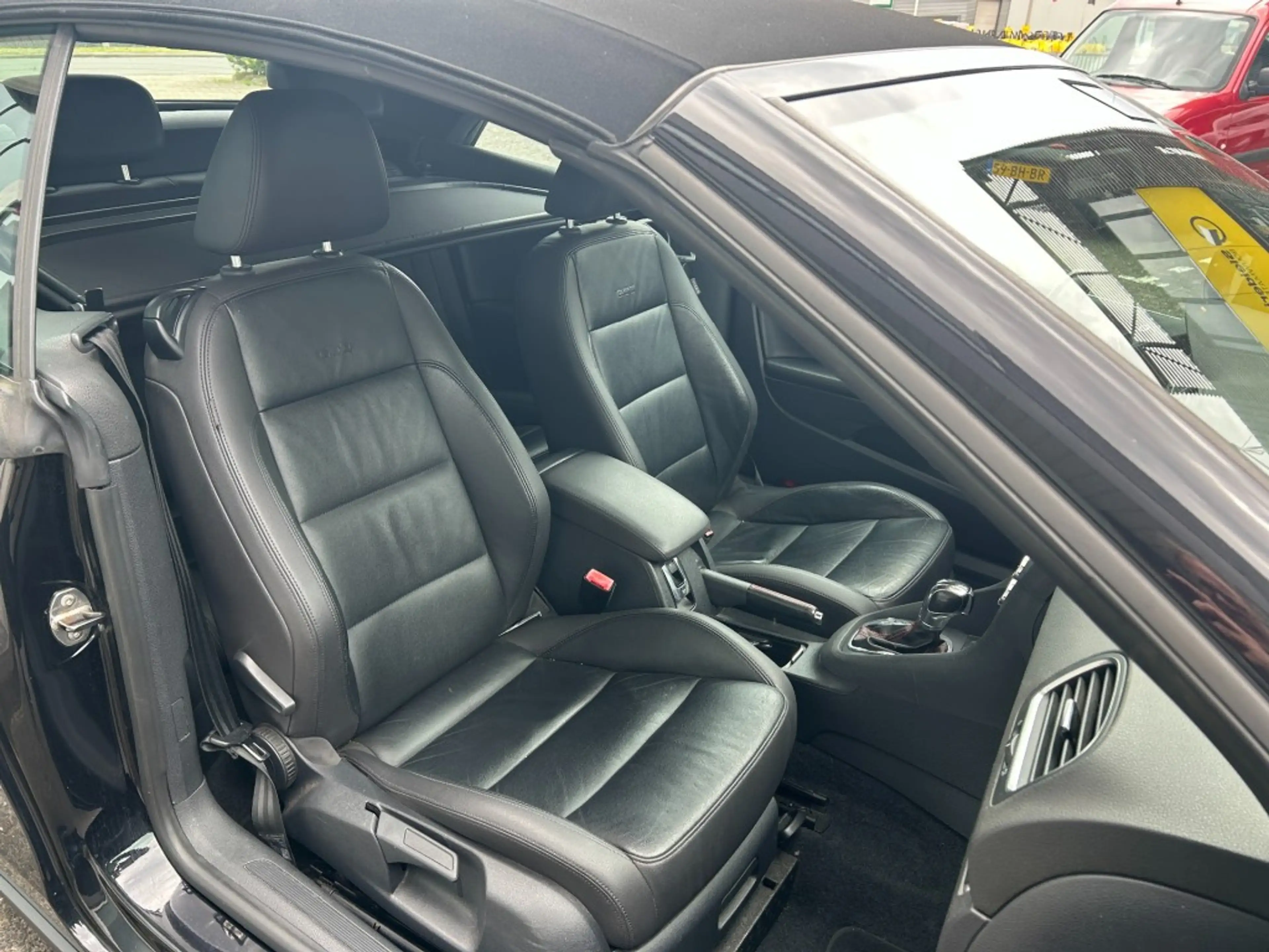 Volkswagen Golf Cabriolet 2.0 TSI - GTI EDITION DSG — photo 10