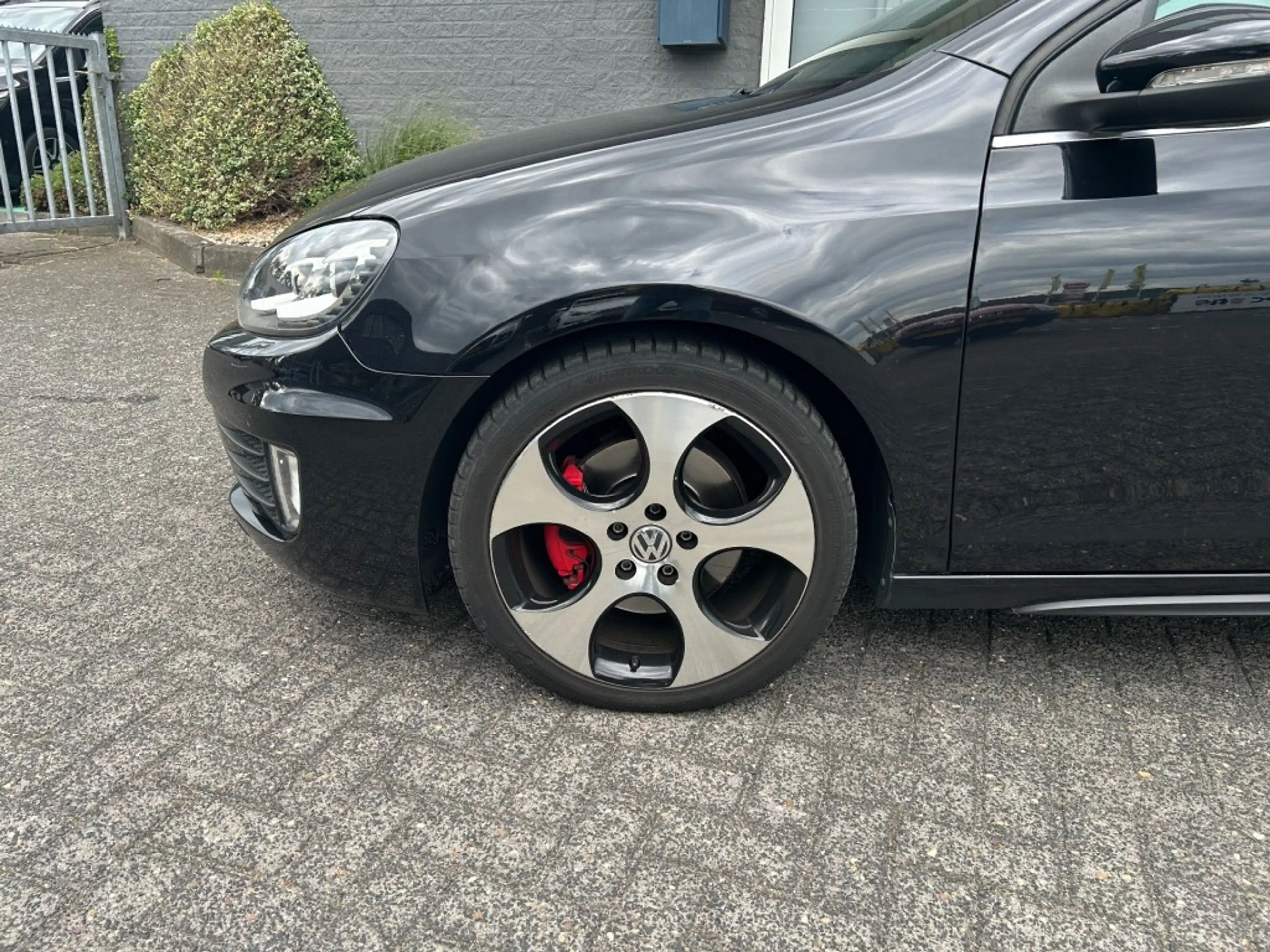 Volkswagen Golf Cabriolet 2.0 TSI - GTI EDITION DSG — photo 5