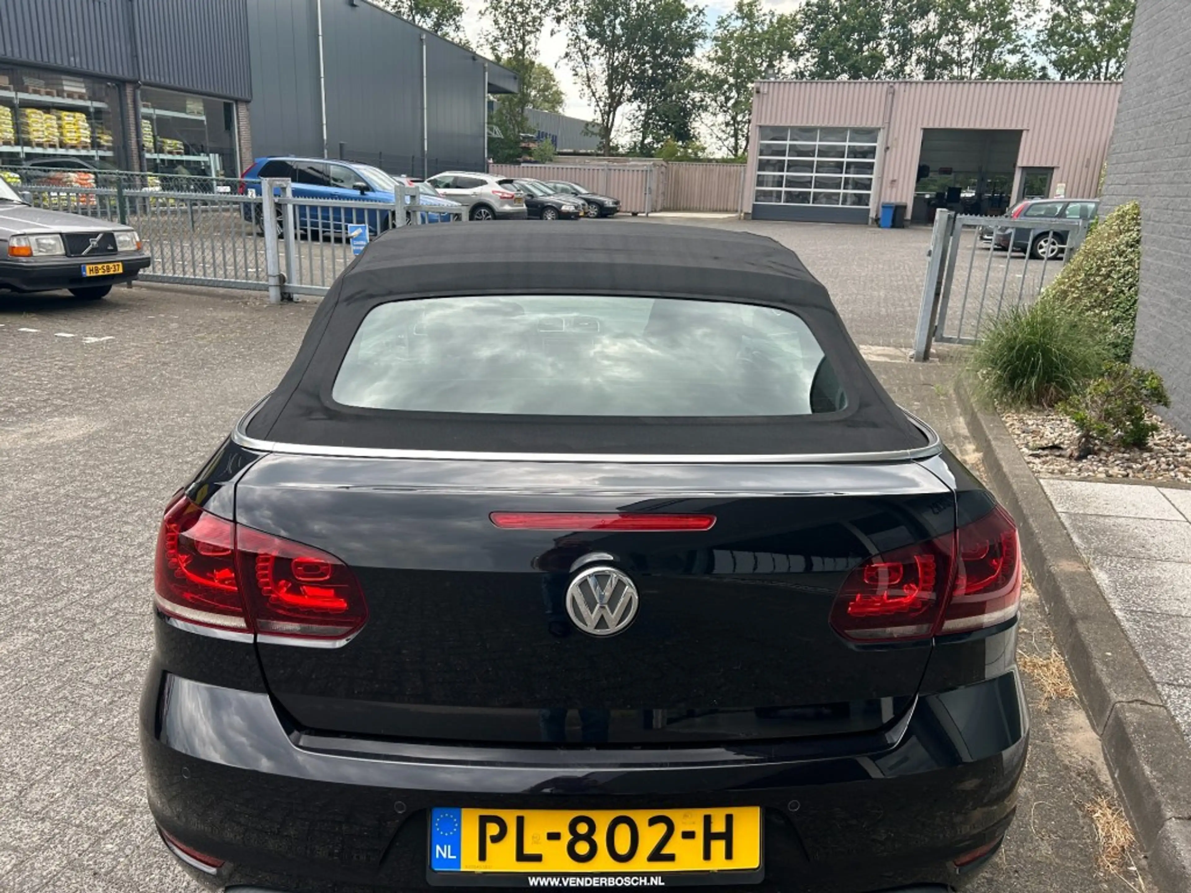 Volkswagen Golf Cabriolet 2.0 TSI - GTI EDITION DSG — photo 8
