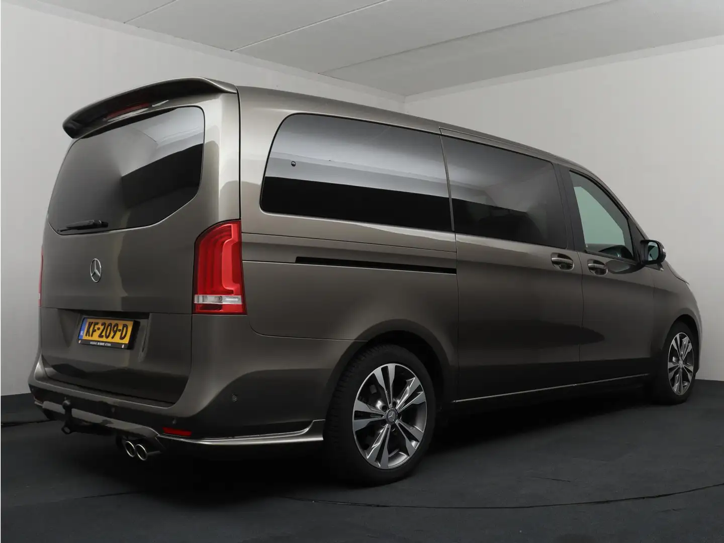 Mercedes-Benz V 250 BlueTEC Lang Avantgarde | 8 Pers!! | LED | Trekhaa Grijs - 2
