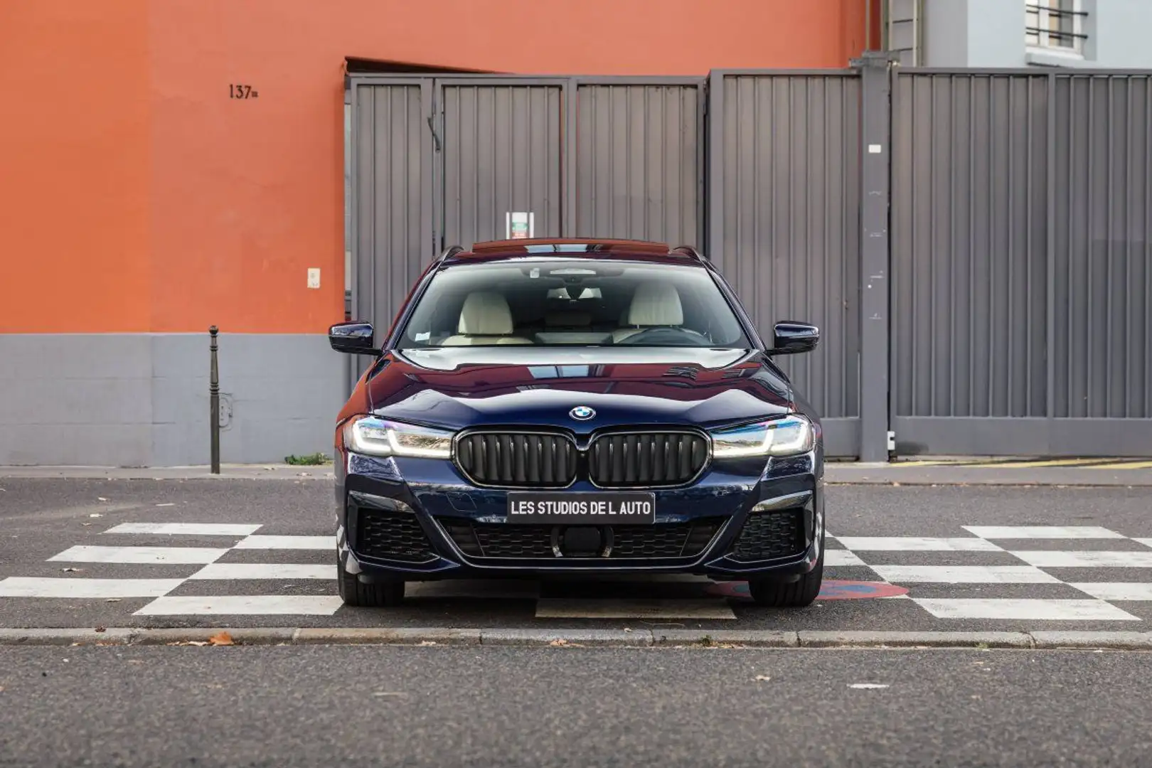 BMW 540 Touring VI (G31) 540iA xDrive 340ch M Sport Steptr Blauw - 2