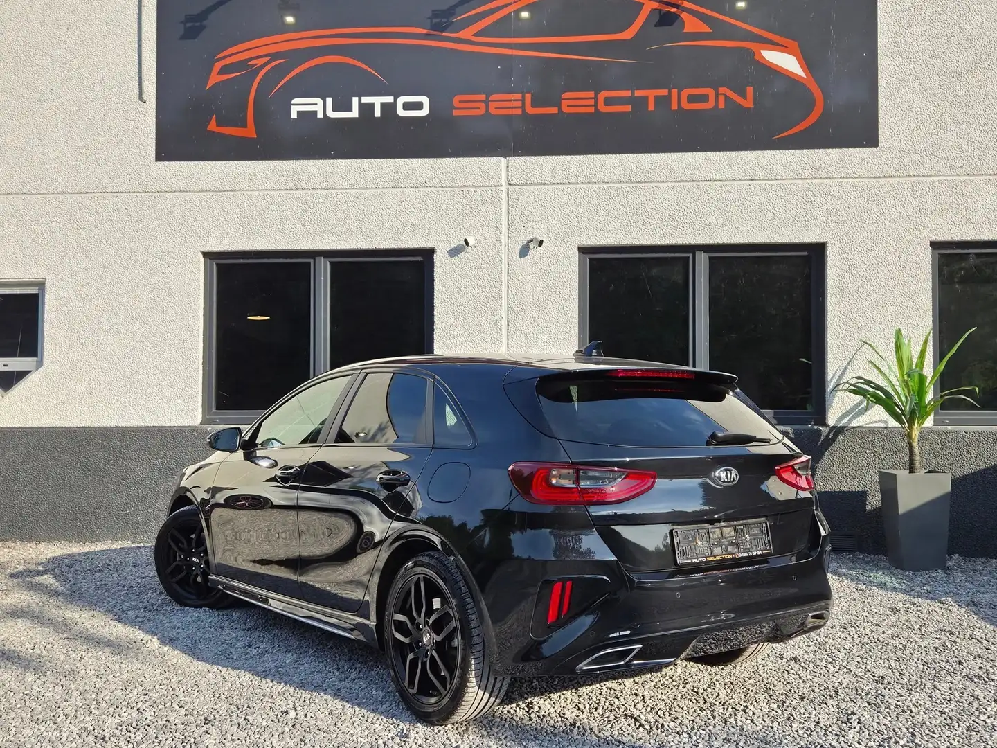 Kia Ceed / cee'd 1.4 T-GDi GT-Line - FULL BLACK - JBL AUDIO Zwart - 2