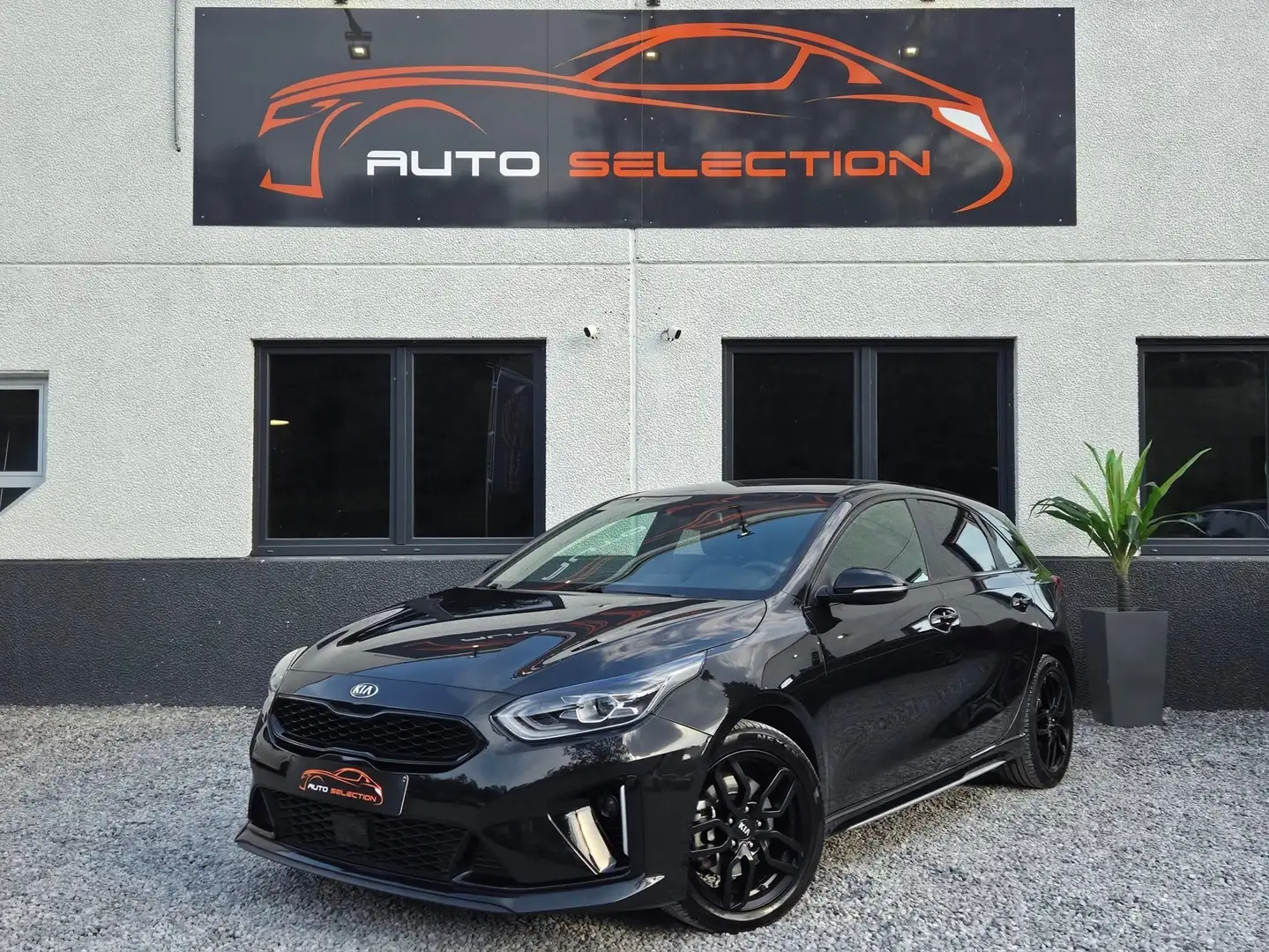 Kia Ceed / cee'd 1.4 T-GDi GT-Line - FULL BLACK - JBL AUDIO Zwart - 1