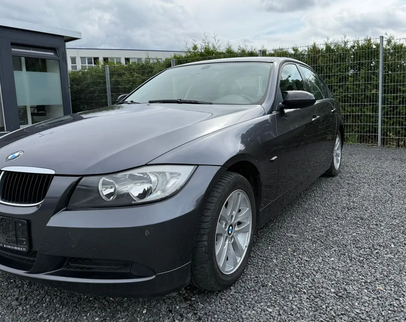 BMW 320 320i Gris - 2