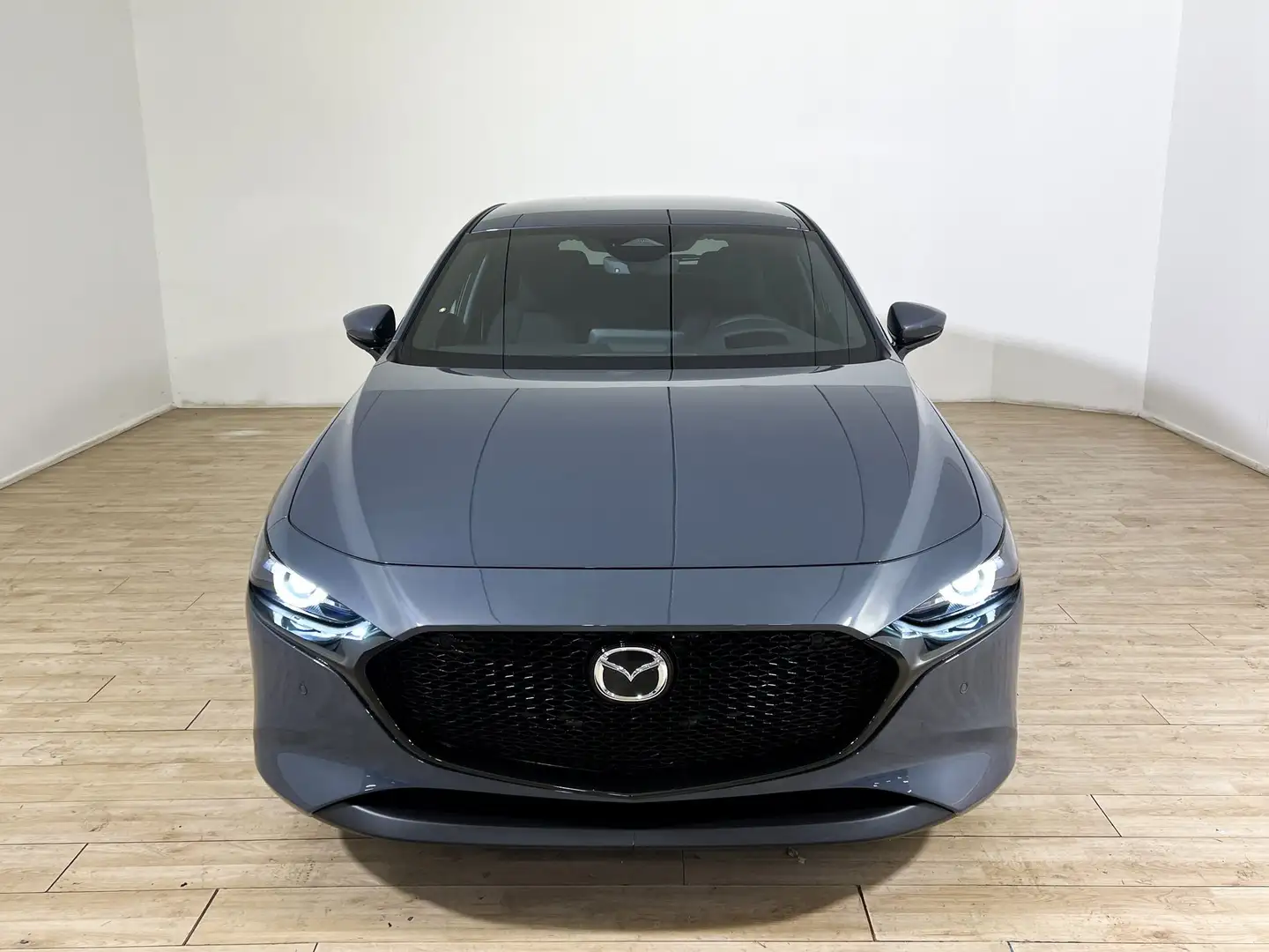 Mazda 3 Mazda3 e-Skyactiv-G M Hybrid Exclusive Line Grau - 2