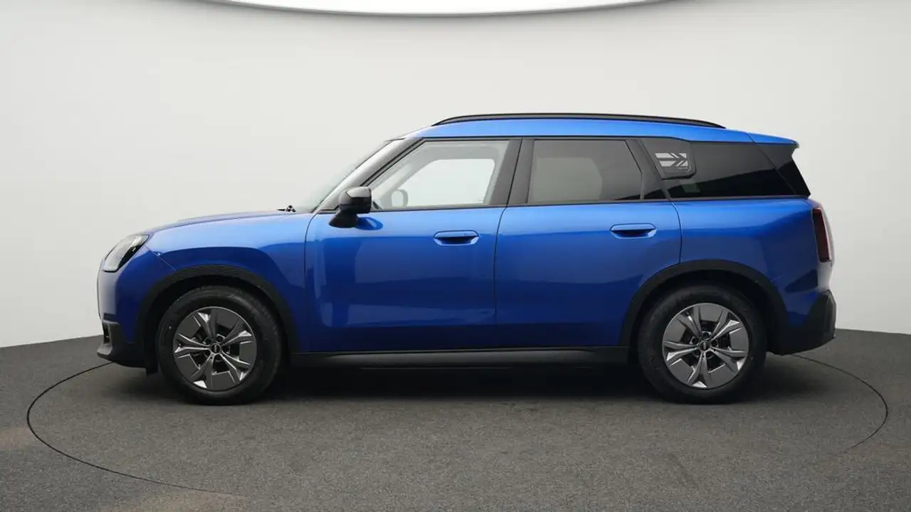 MINI Countryman SE All4 Classic Trim 3
